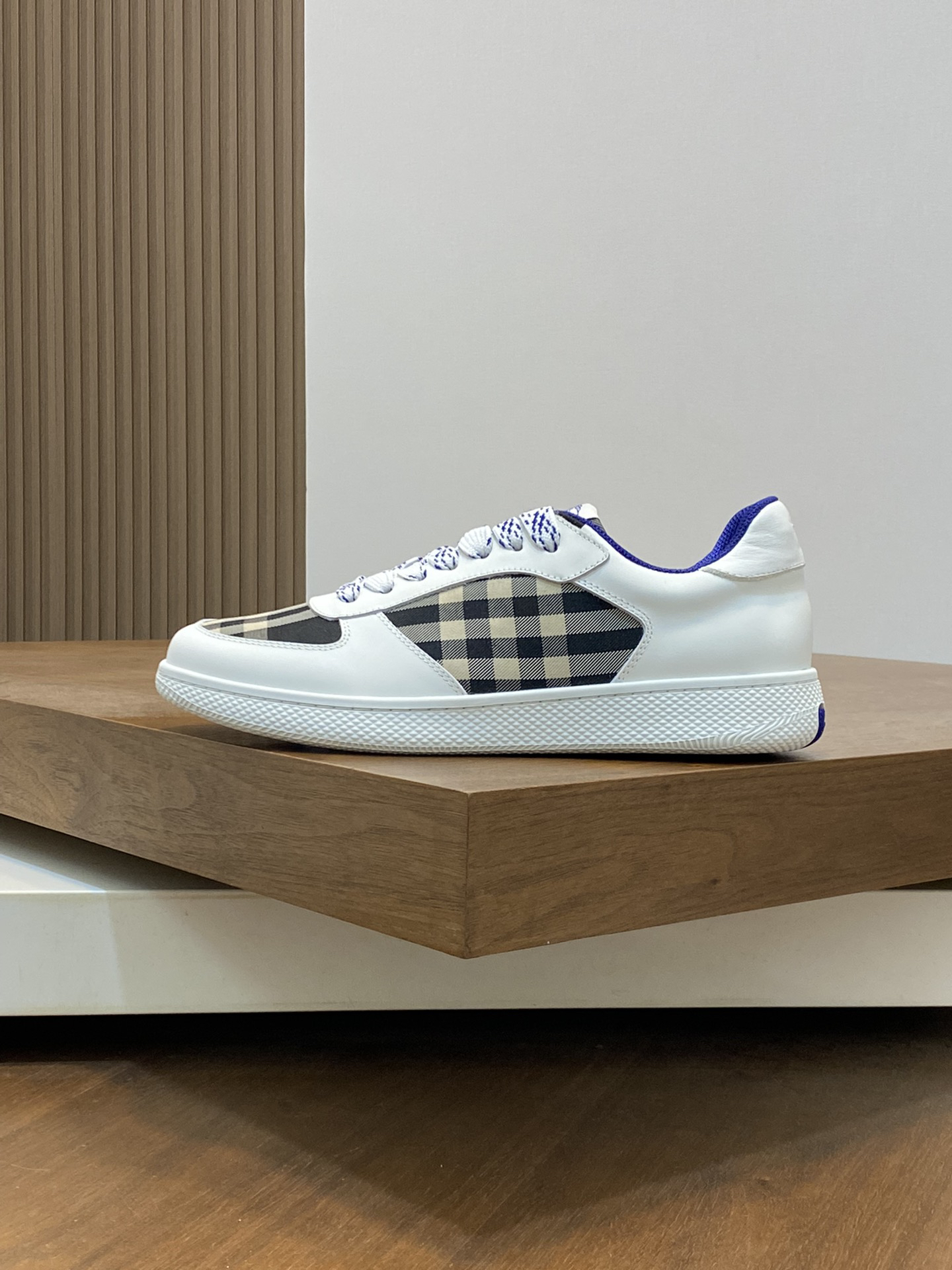 Burberry Vintage Check Low Sneakers White/Blue