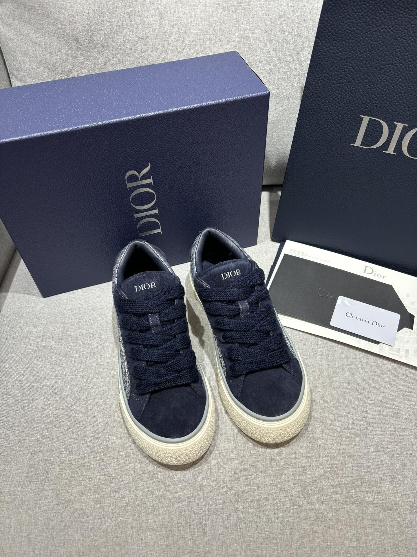 Dior B33 Oblique Low-Top Sneakers Navy