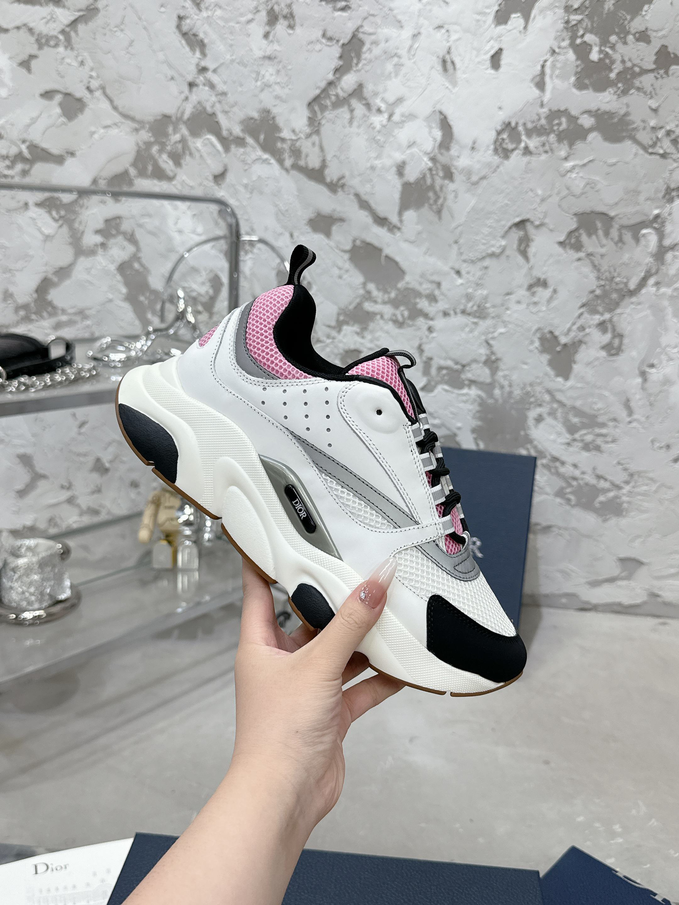 Dior B22 Mesh Sneakers White Pink
