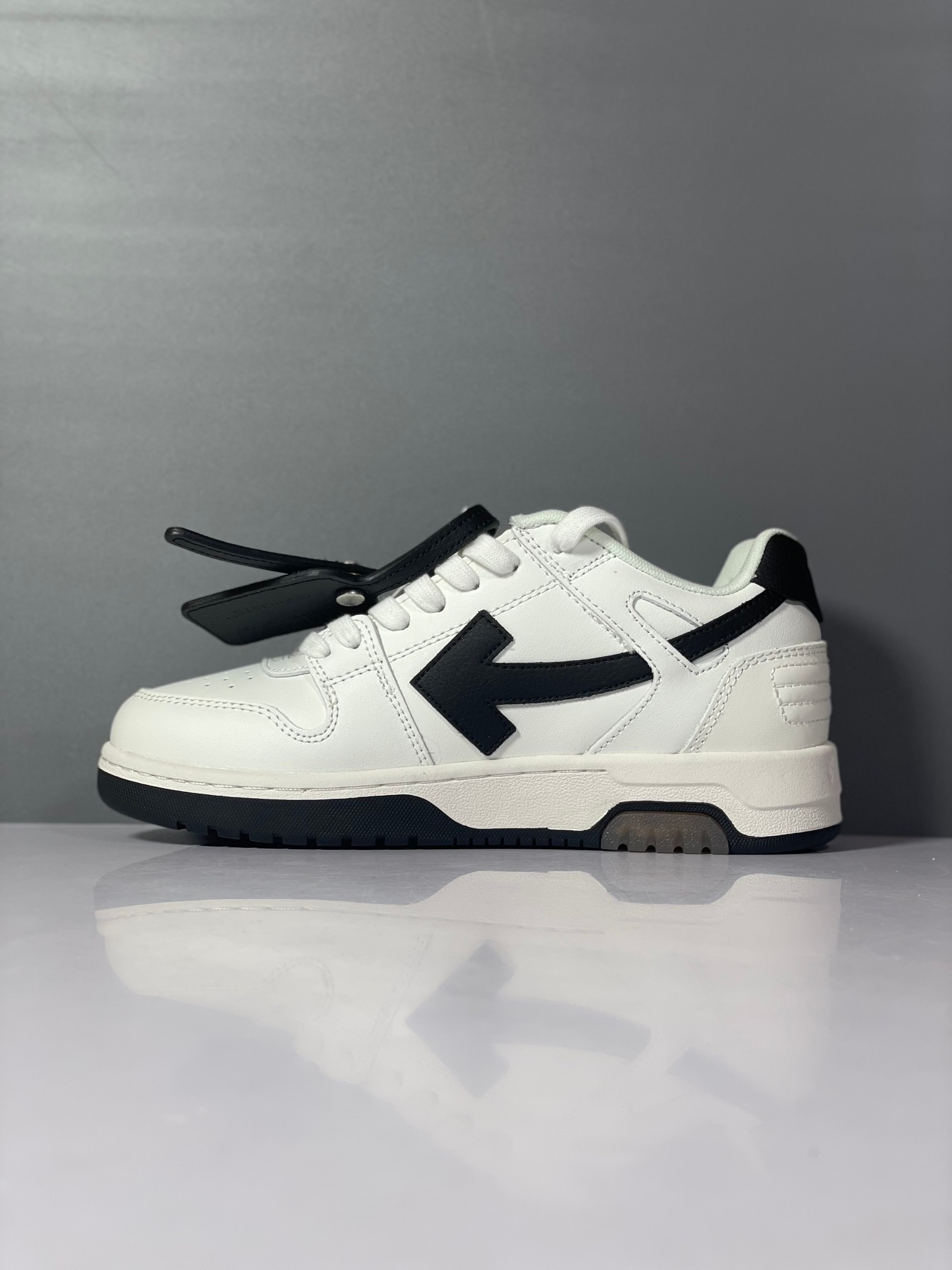 Off-White Out Of Office Low Sneakers White/Black