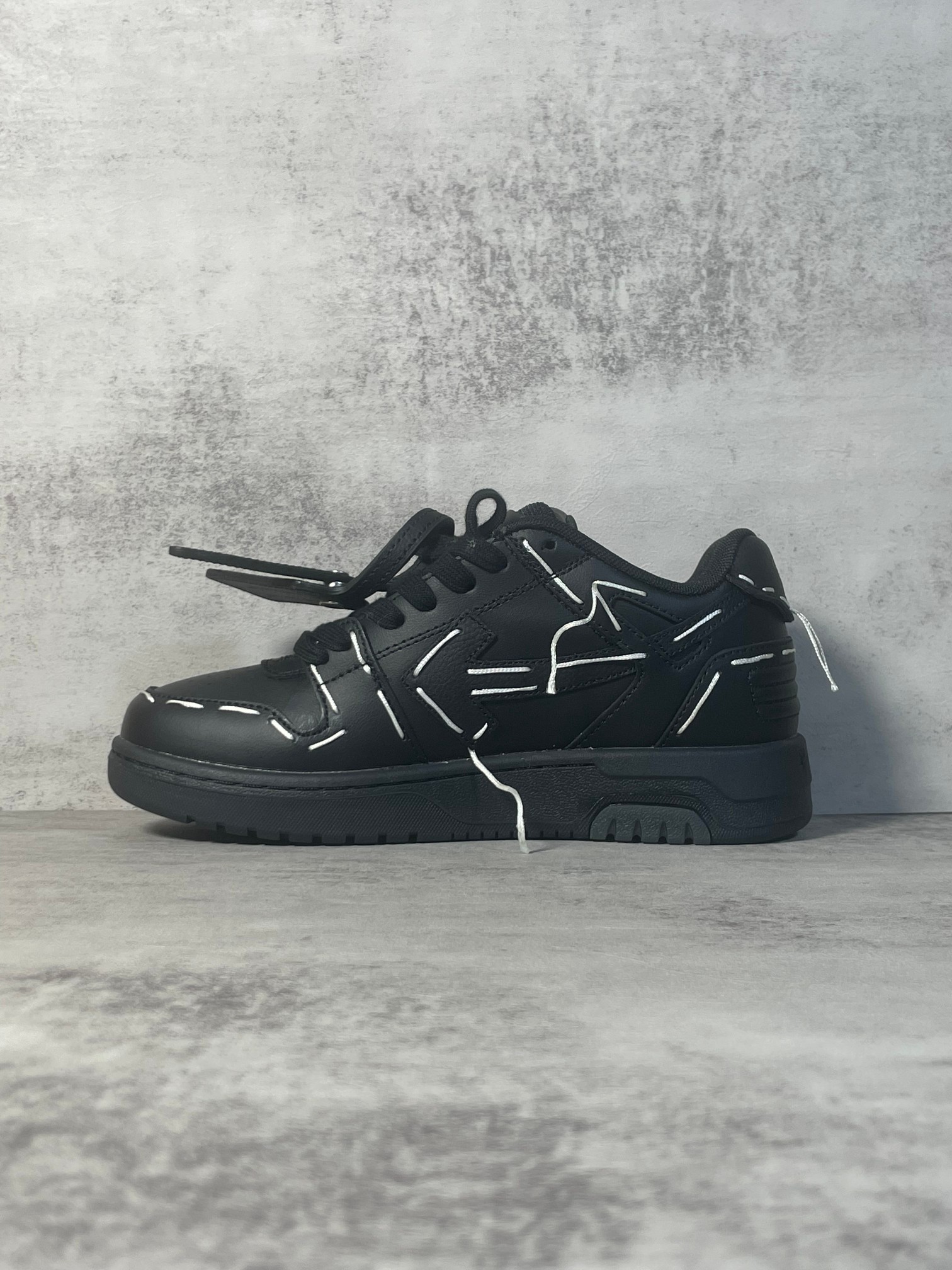 Off-White Out Of Office Low Sneakers Black