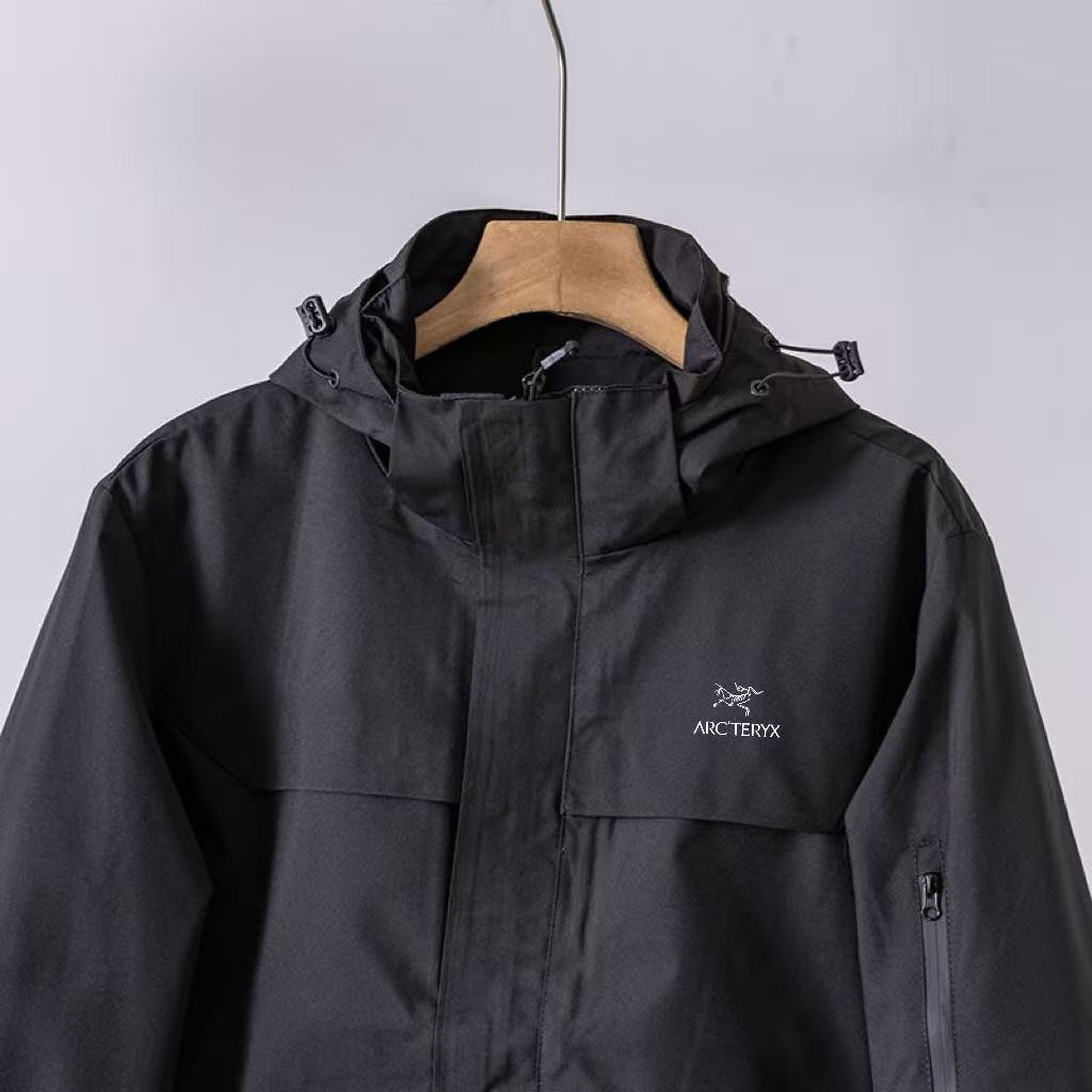 Arc'teryx GORE-TEX Hooded Shell Jacket Black