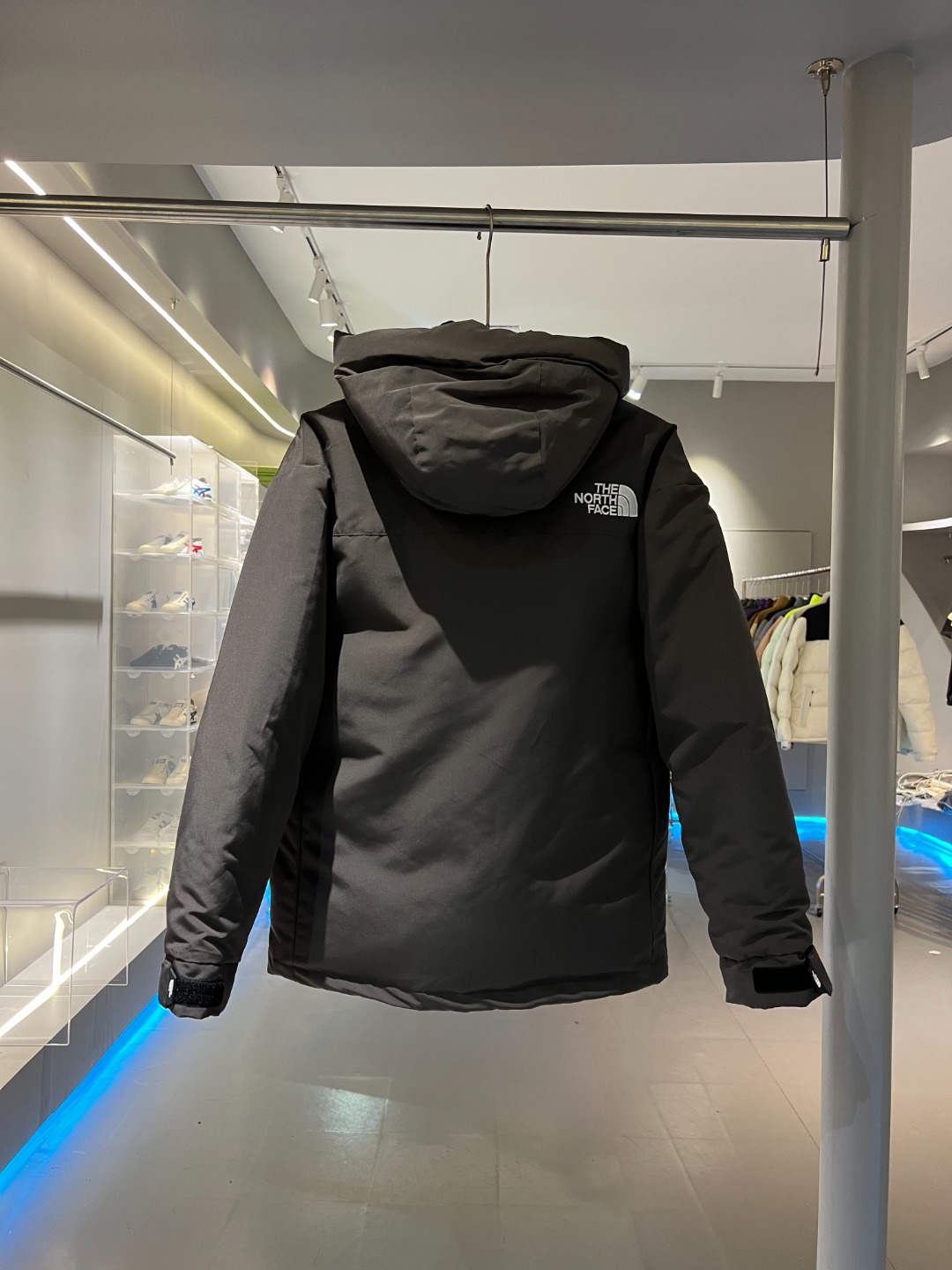 The North Face Multi-Pocket Down Hooded Jacket Graphite Gray