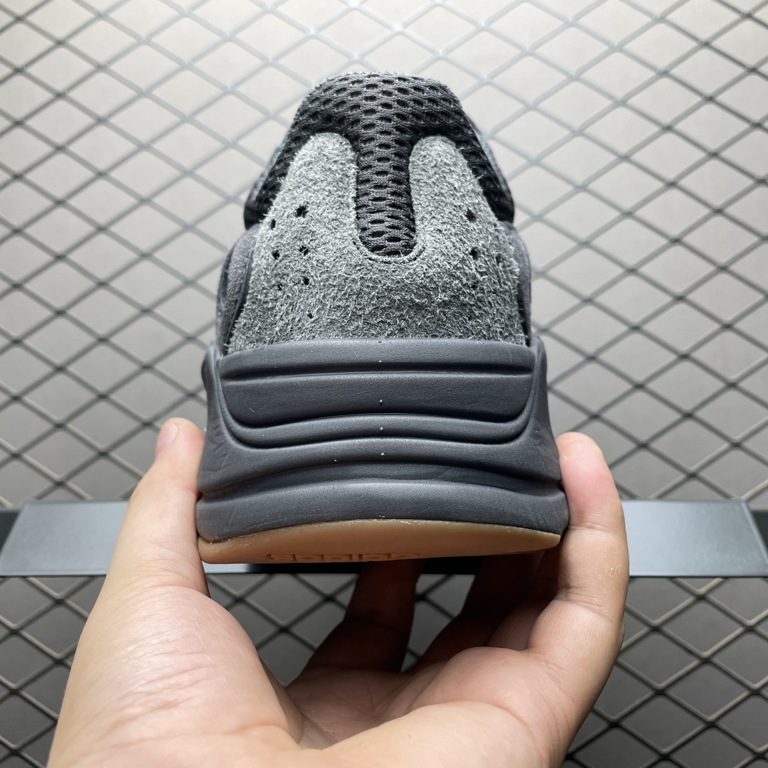 Adidas Yeezy 700 FV5304 Sneakers Dark Grey