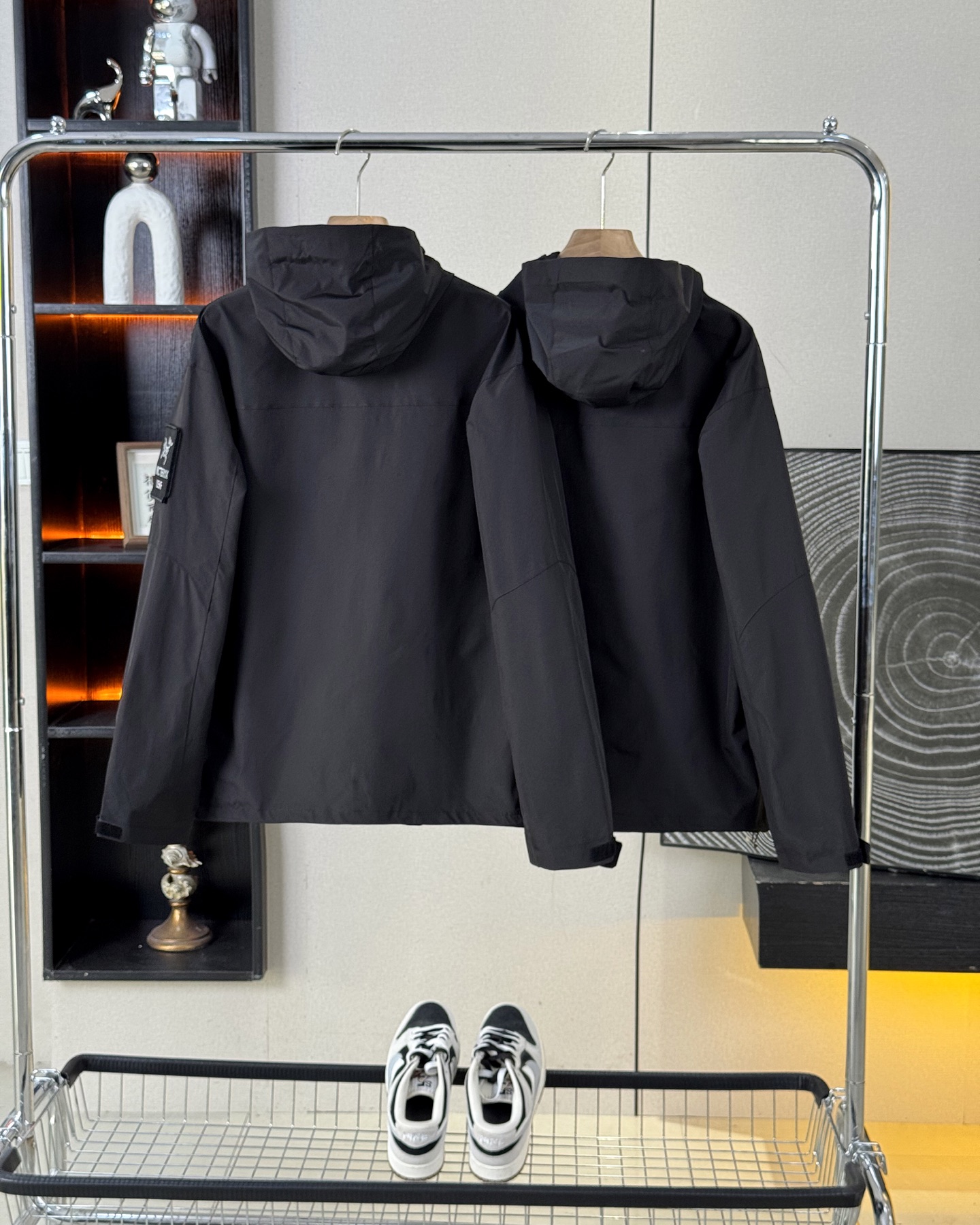 Arc'teryx LEAF Hooded Softshell Jacket Black