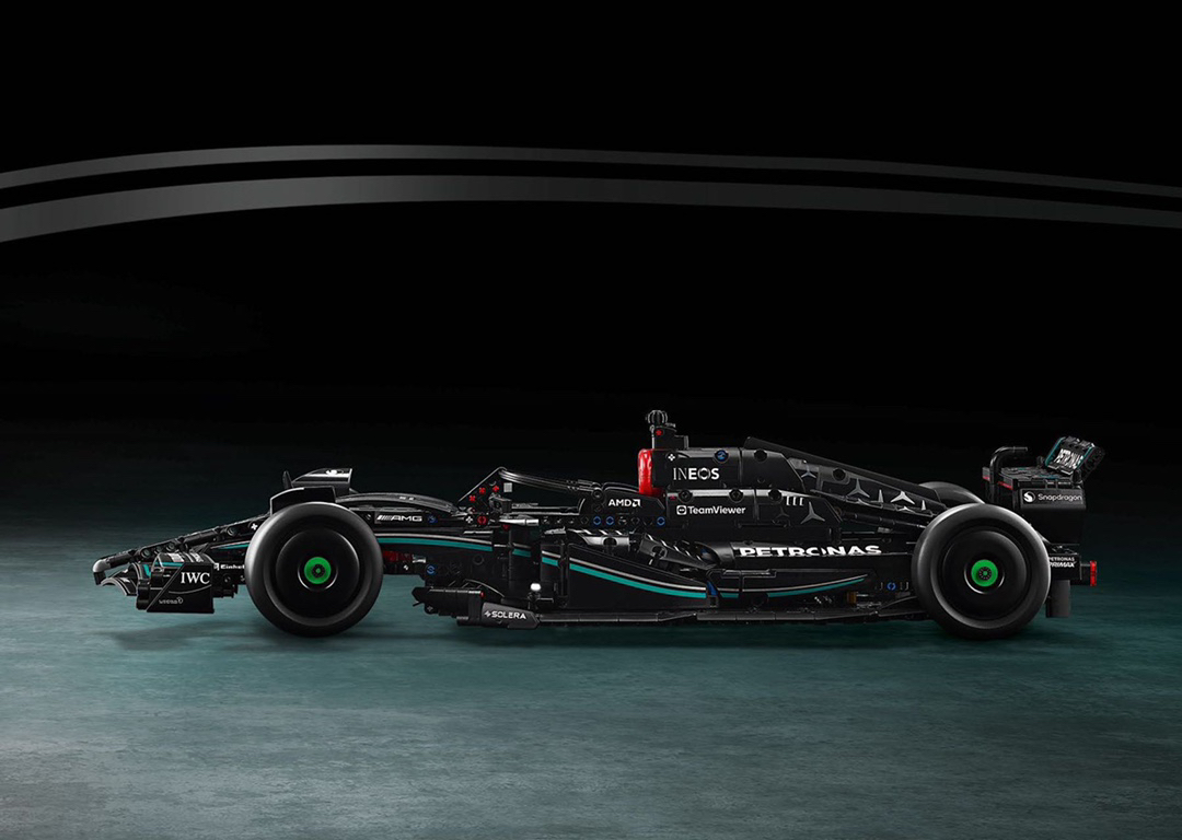 LEGO Technic Mercedes-AMG F1 W14 Model Car Set Black