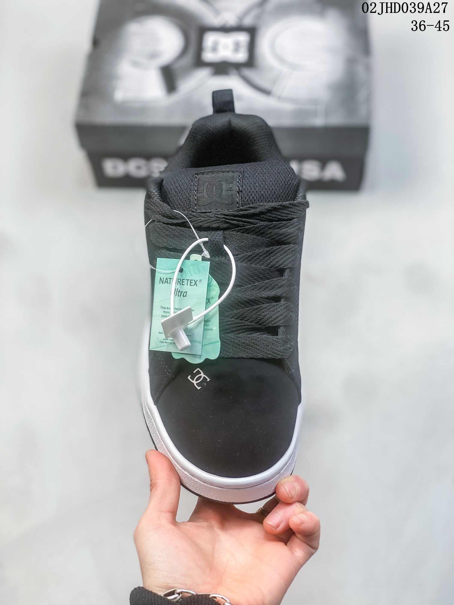 DC Shoes Low-Top Skate Sneakers Black/Grey