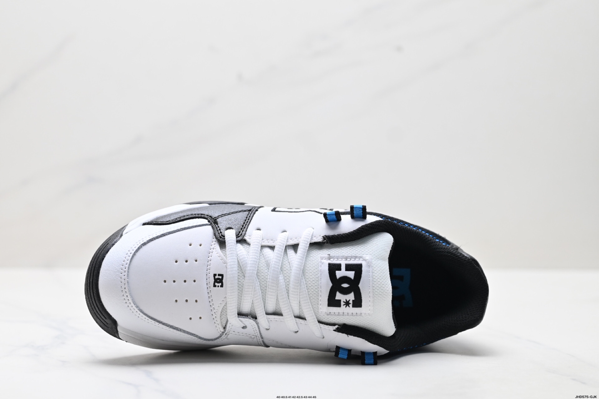 DC Shoes Versatile Low Air Sneaker White/Black/Blue