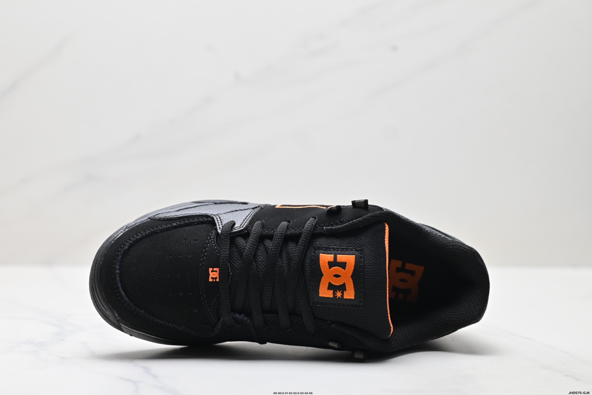 DC Shoes Versatile Air Low-Top Sneakers Black/Orange
