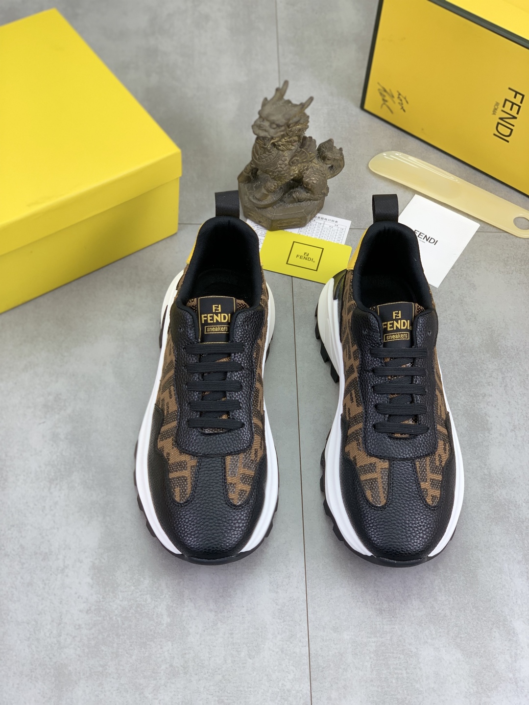 Fendi FF Logo Low-Top Sneakers Brown