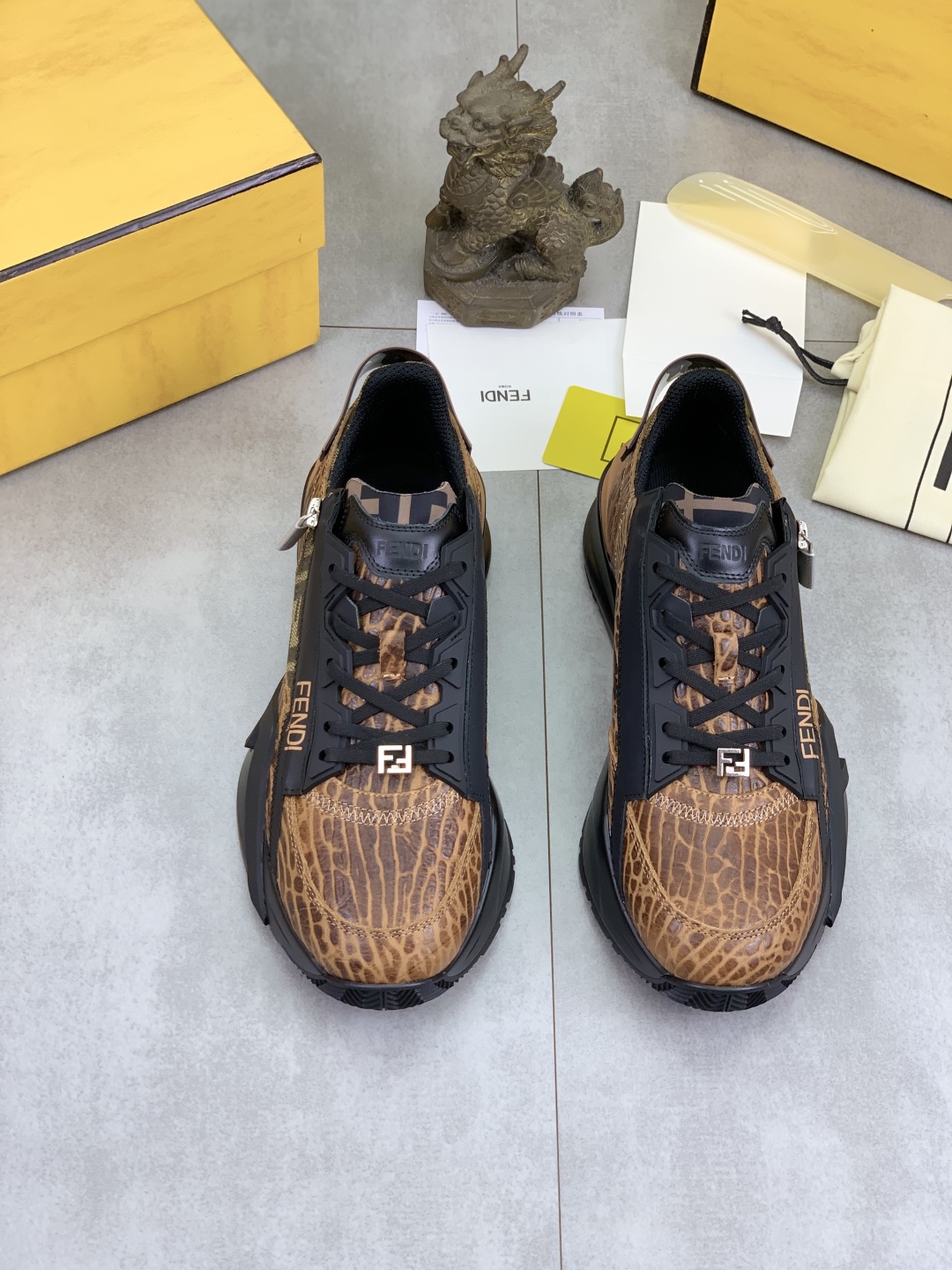 Fendi Flow Low-Top Sneakers Brown/Black