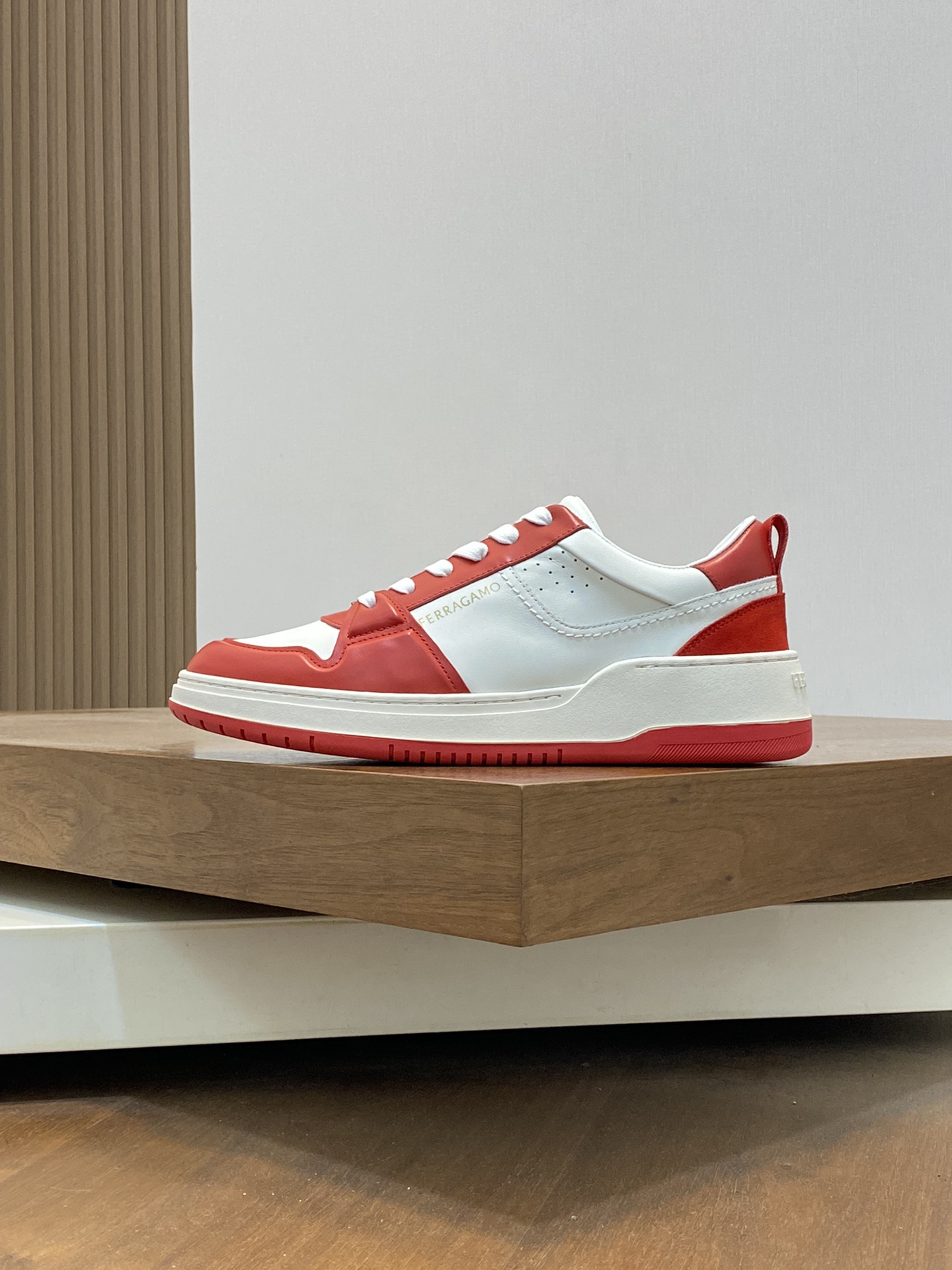 Ferragamo Leather Low-Top Sneakers Red/White