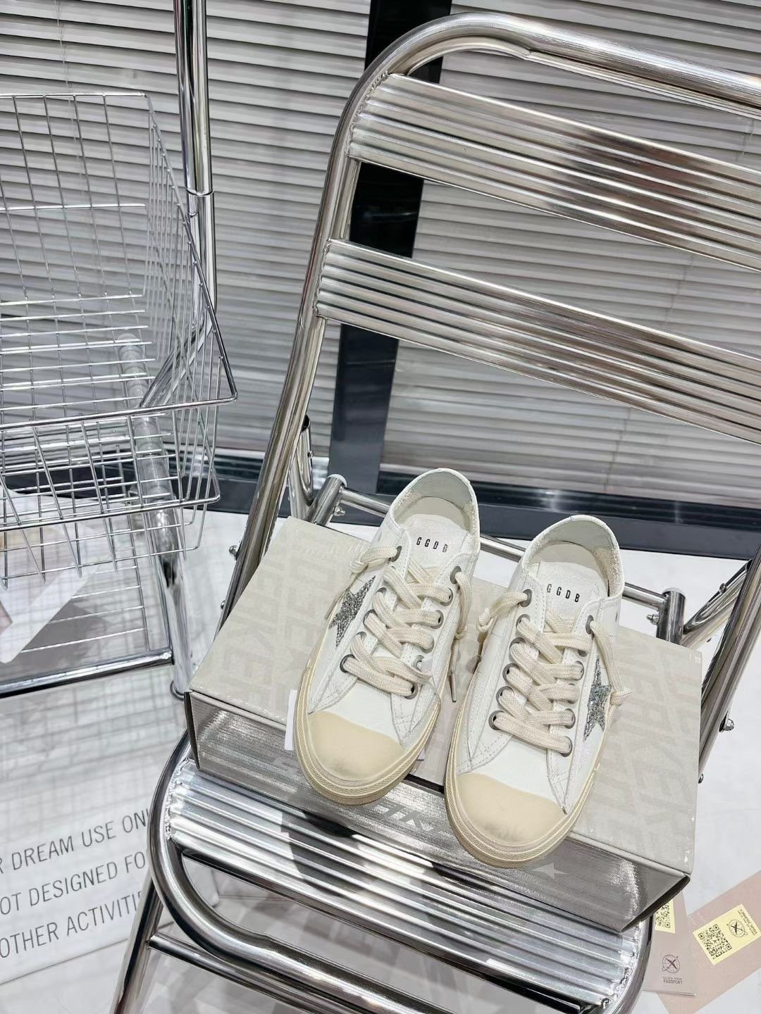 Golden Goose V-Star 2 Sneakers White/Silver
