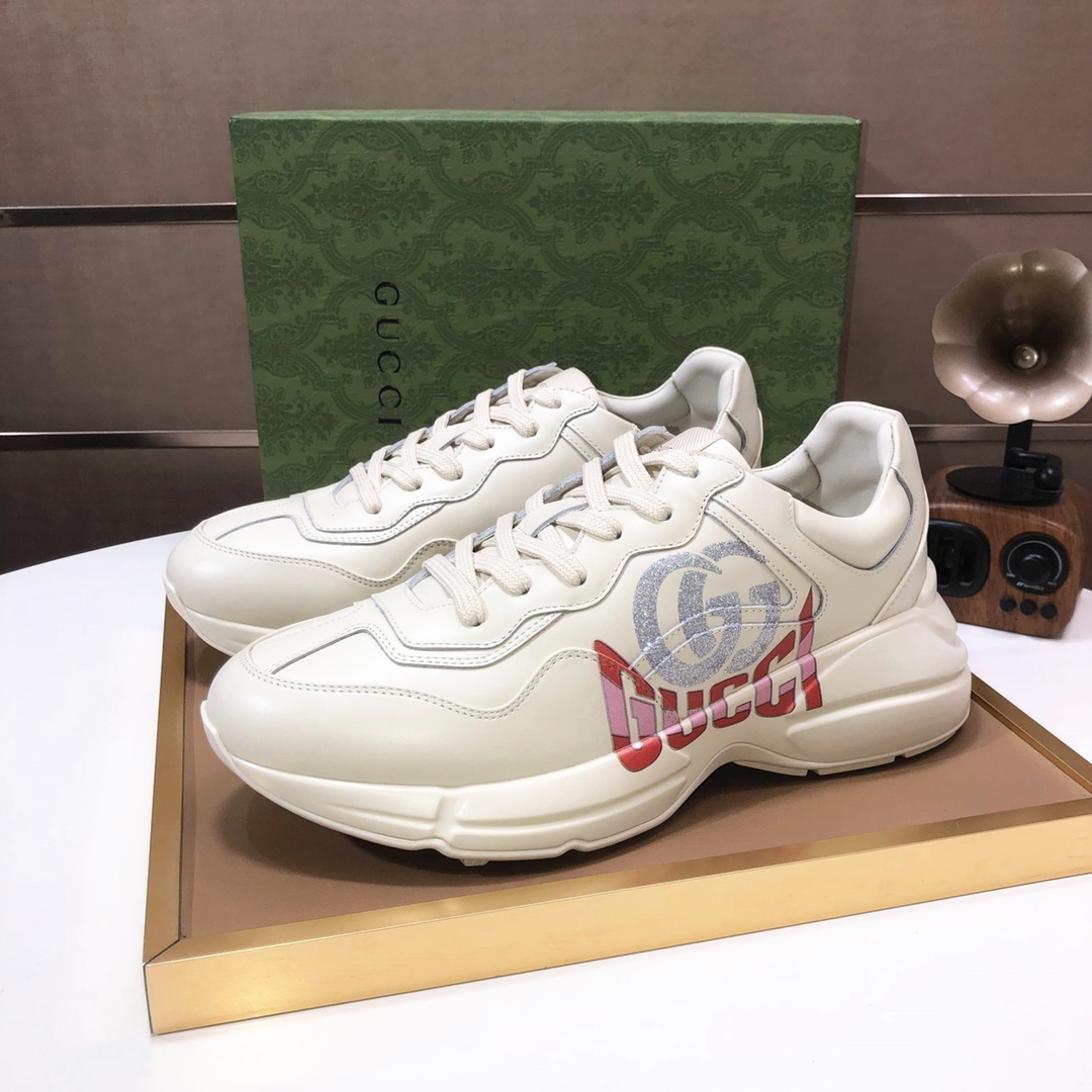 Gucci Chunky Logo Sneakers Beige