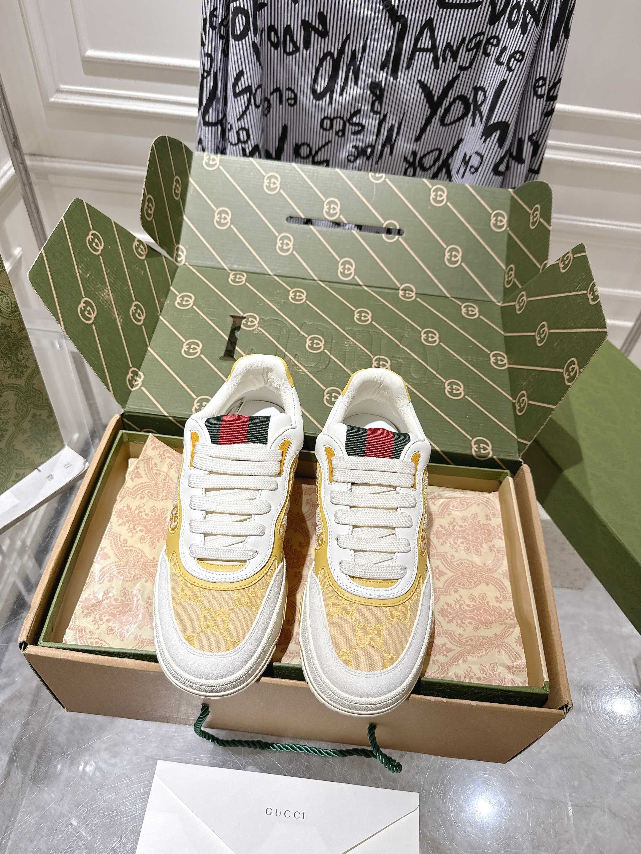 Gucci Vintage Distressed Sneakers White/Gold
