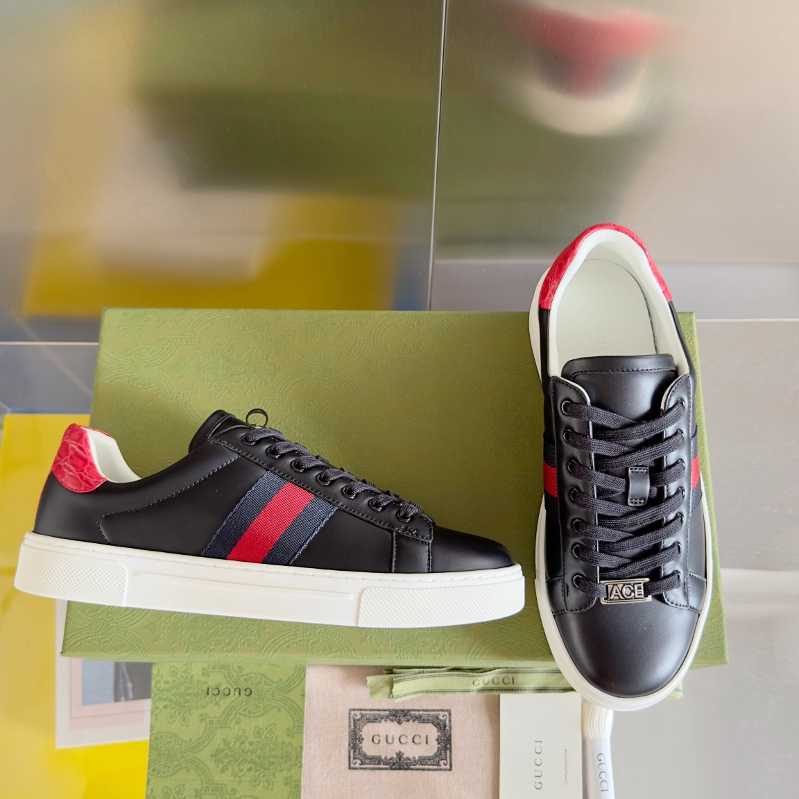 Gucci Ace Leather Sneakers Black/Red