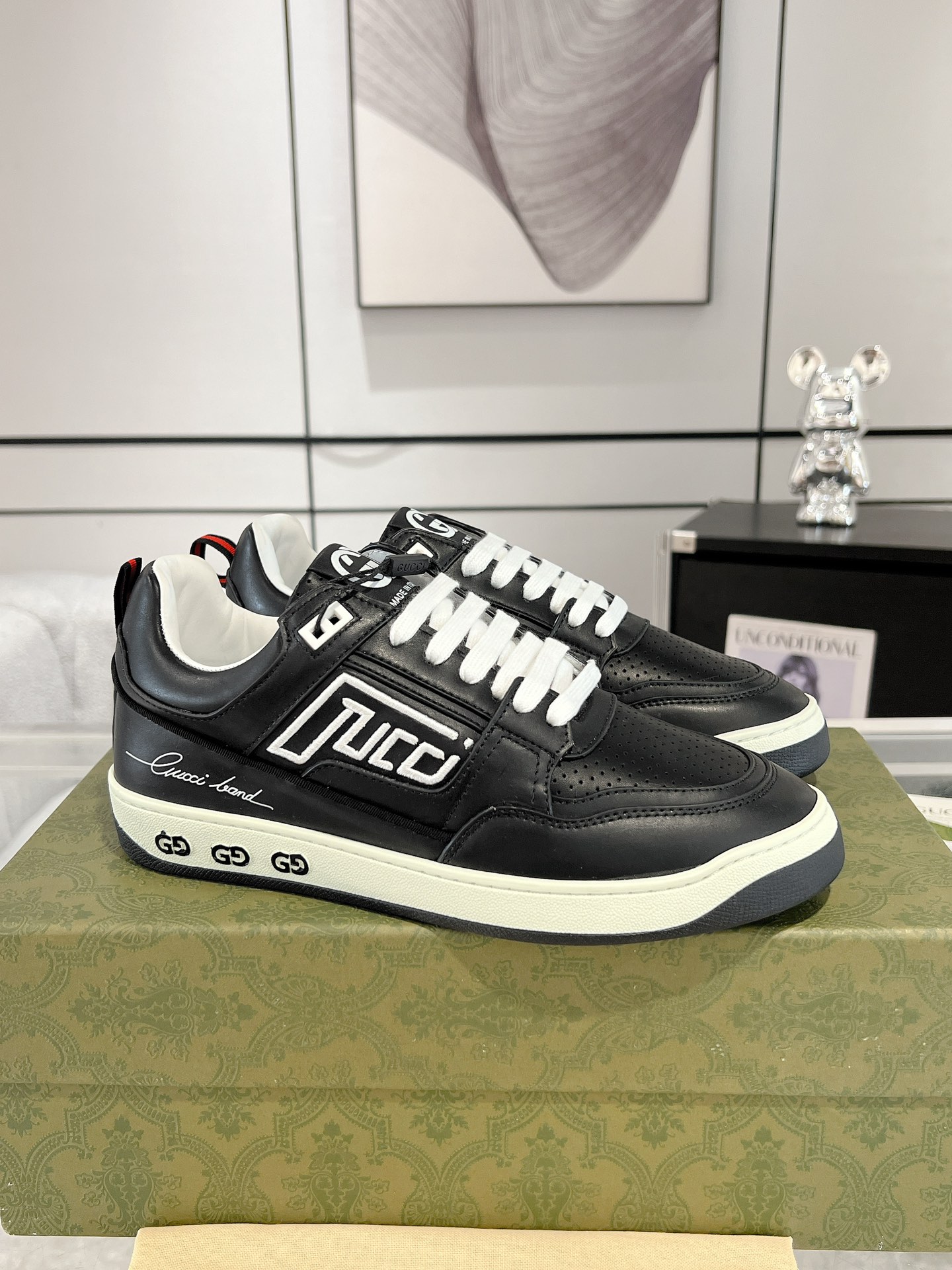 Gucci GG Logo Leather Sneakers Black