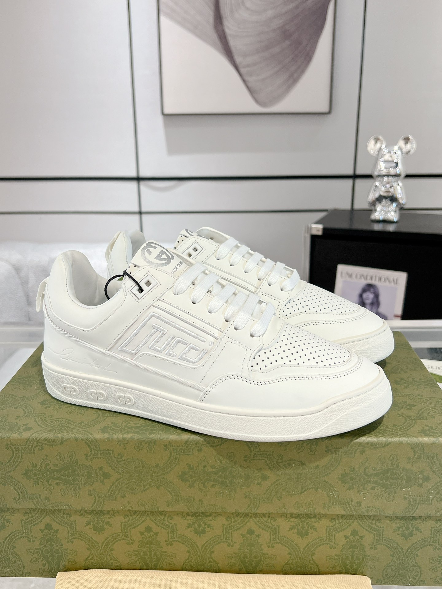 Gucci Retro GG Leather Sneakers White