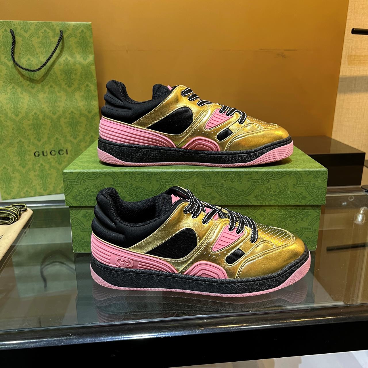 Gucci Low-Top Sneakers Gold/Pink