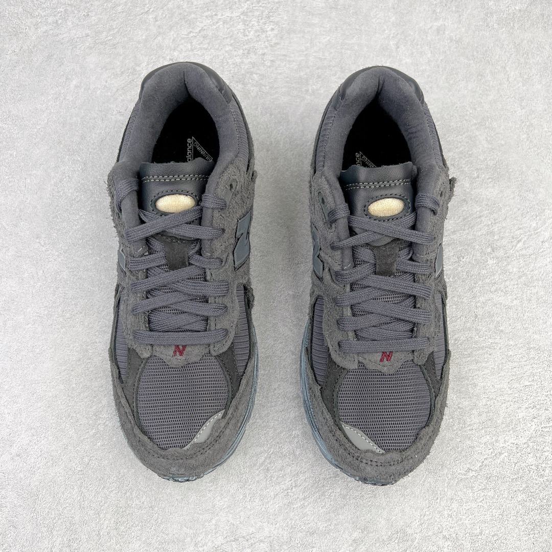 New Balance 2002R Suede Runner Grey