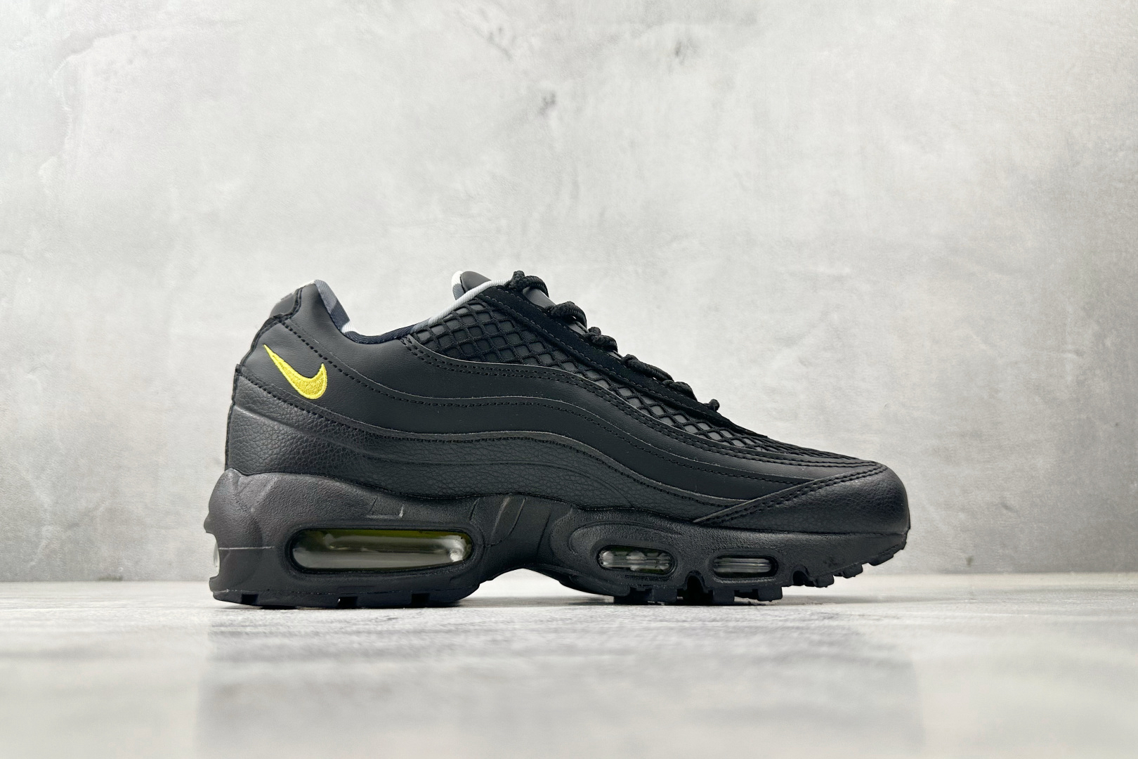 Nike Air Max 95 Corteiz Black/Tour Yellow