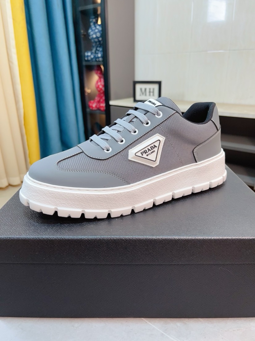 Prada Logo Low-Top Sneakers Black