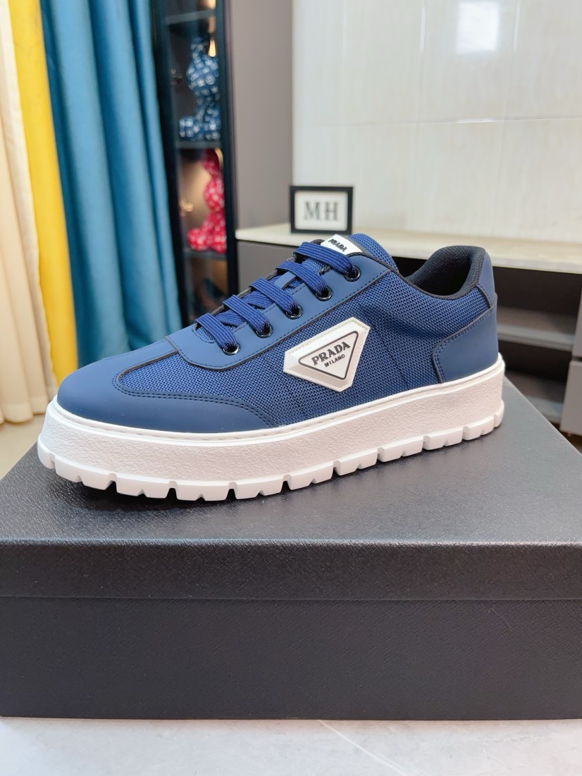 Prada Logo Low-Top Sneakers Multicolor