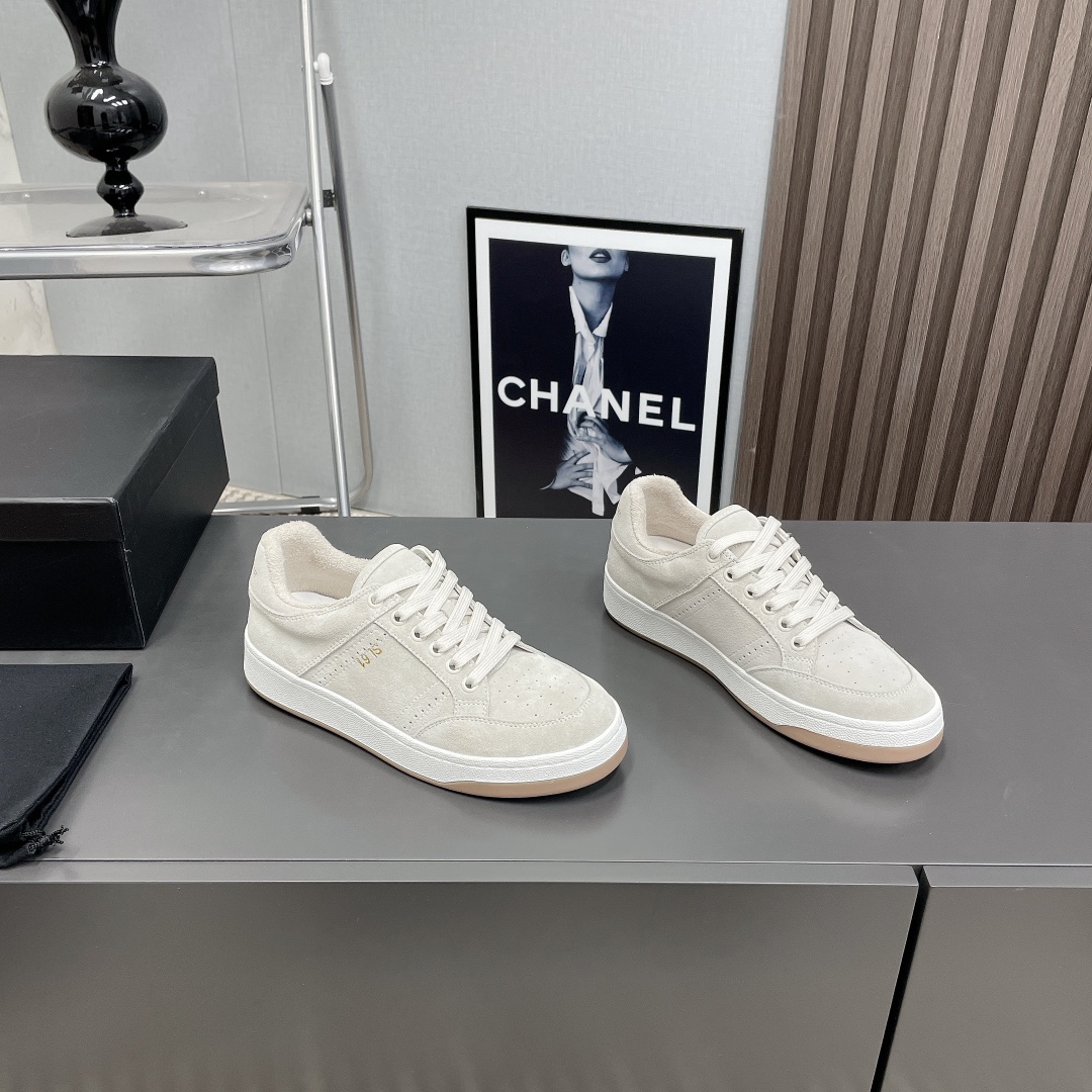YSL SL61 Low-Top Sneakers Beige