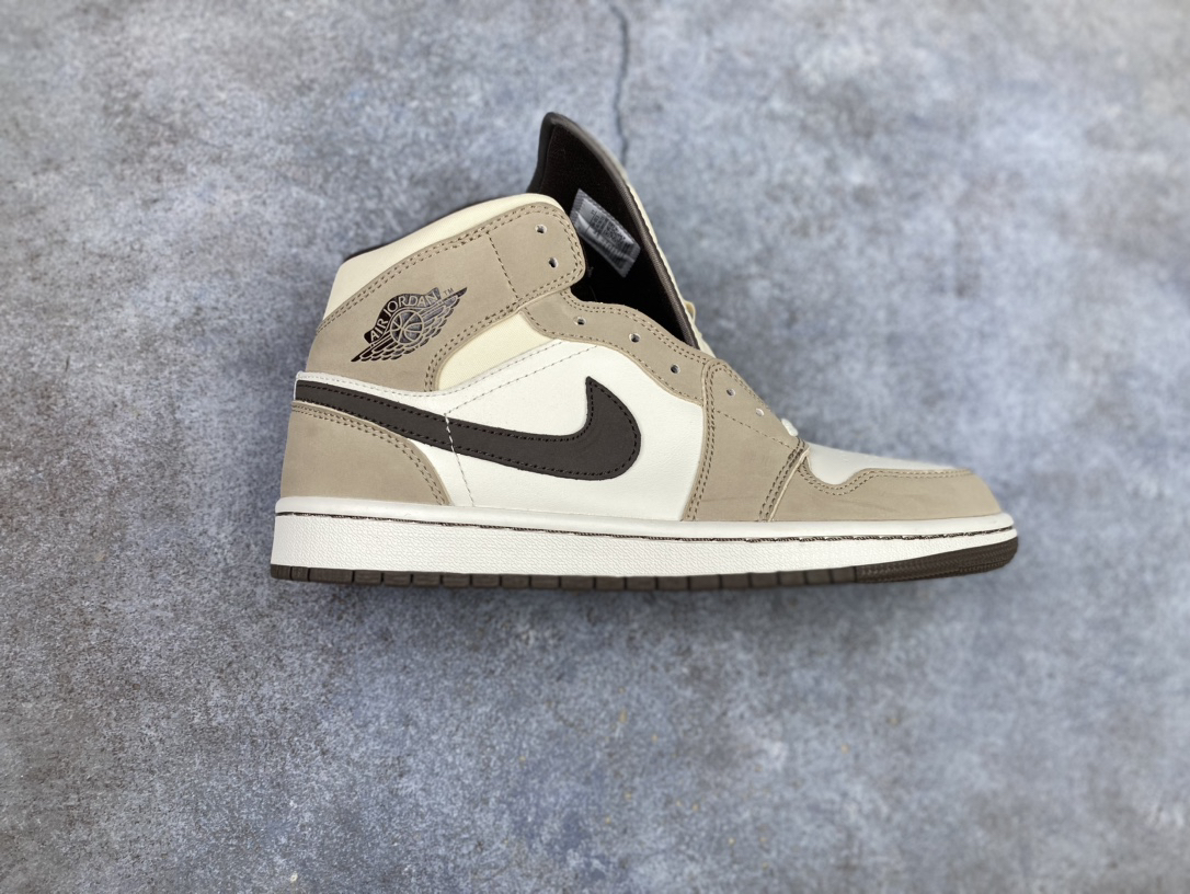 Jordan AJ High Shoes Beige