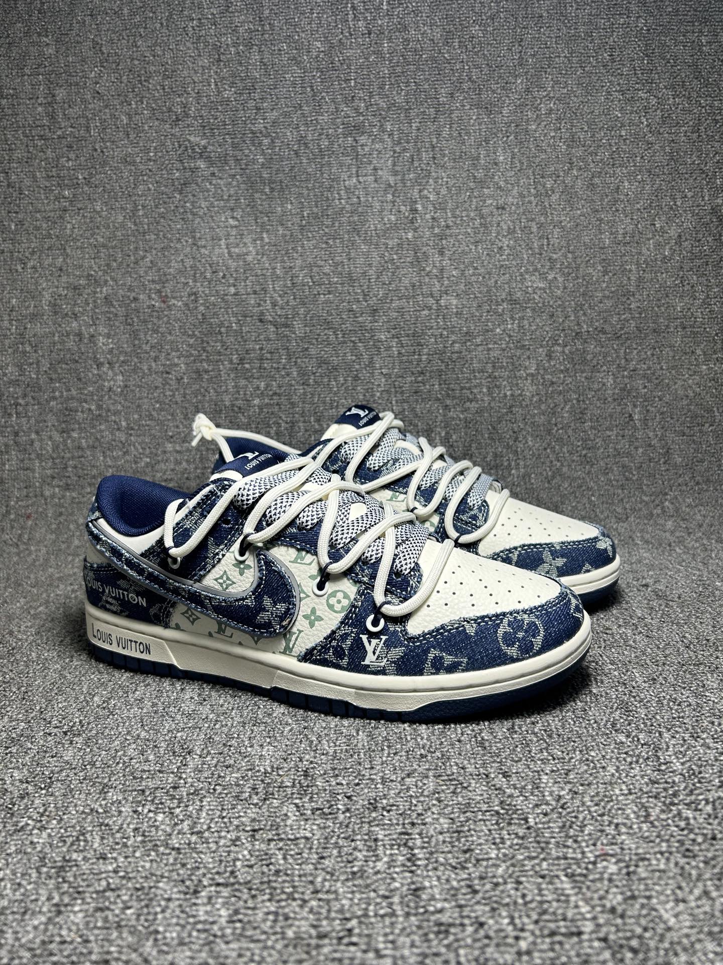 Nike SB Dunk LV Blue White