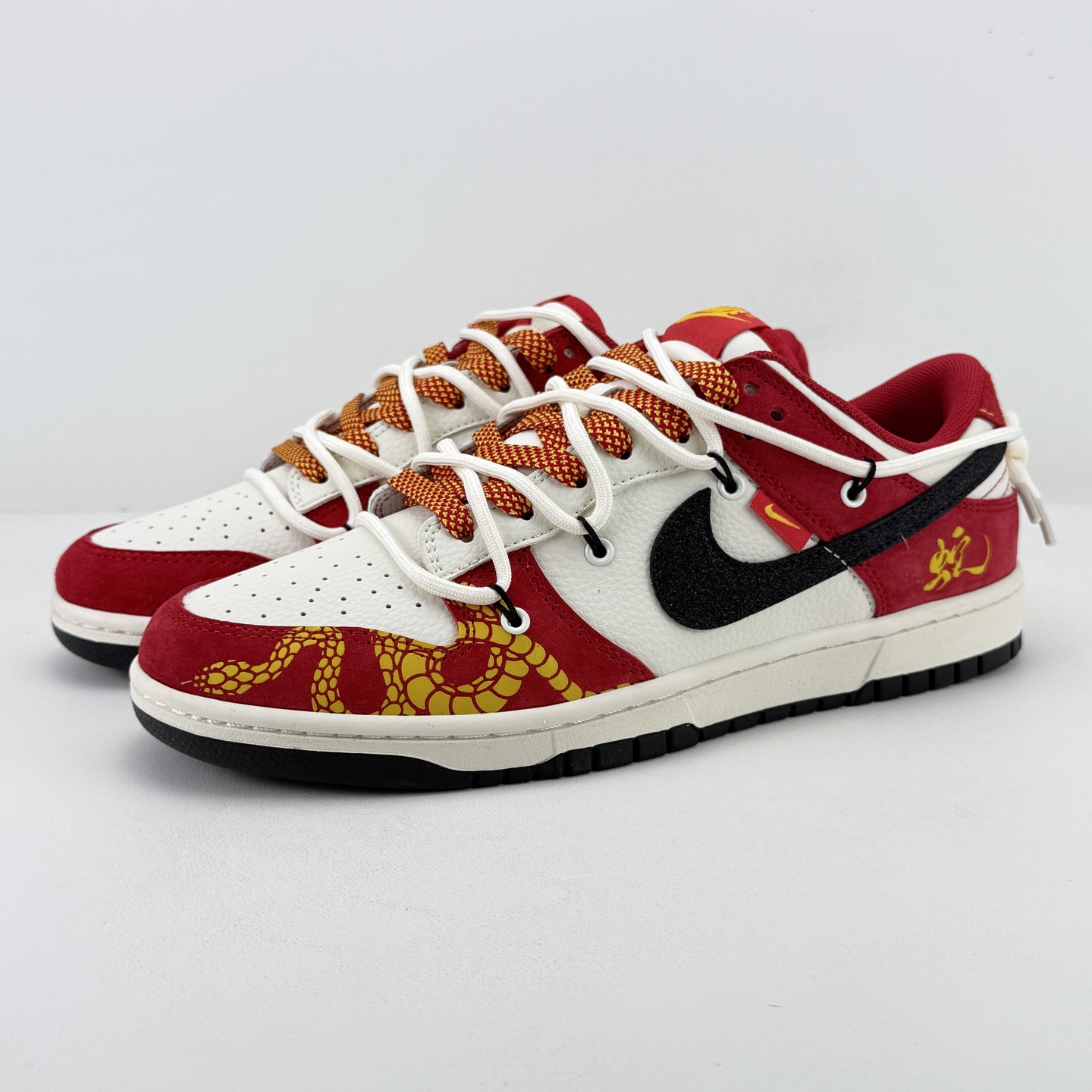 Nike SB Dunk Snake Red White