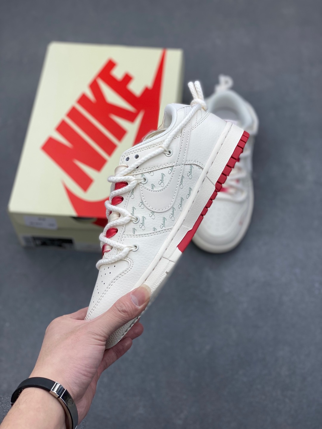 Nike SB Dunk Stussy White Red
