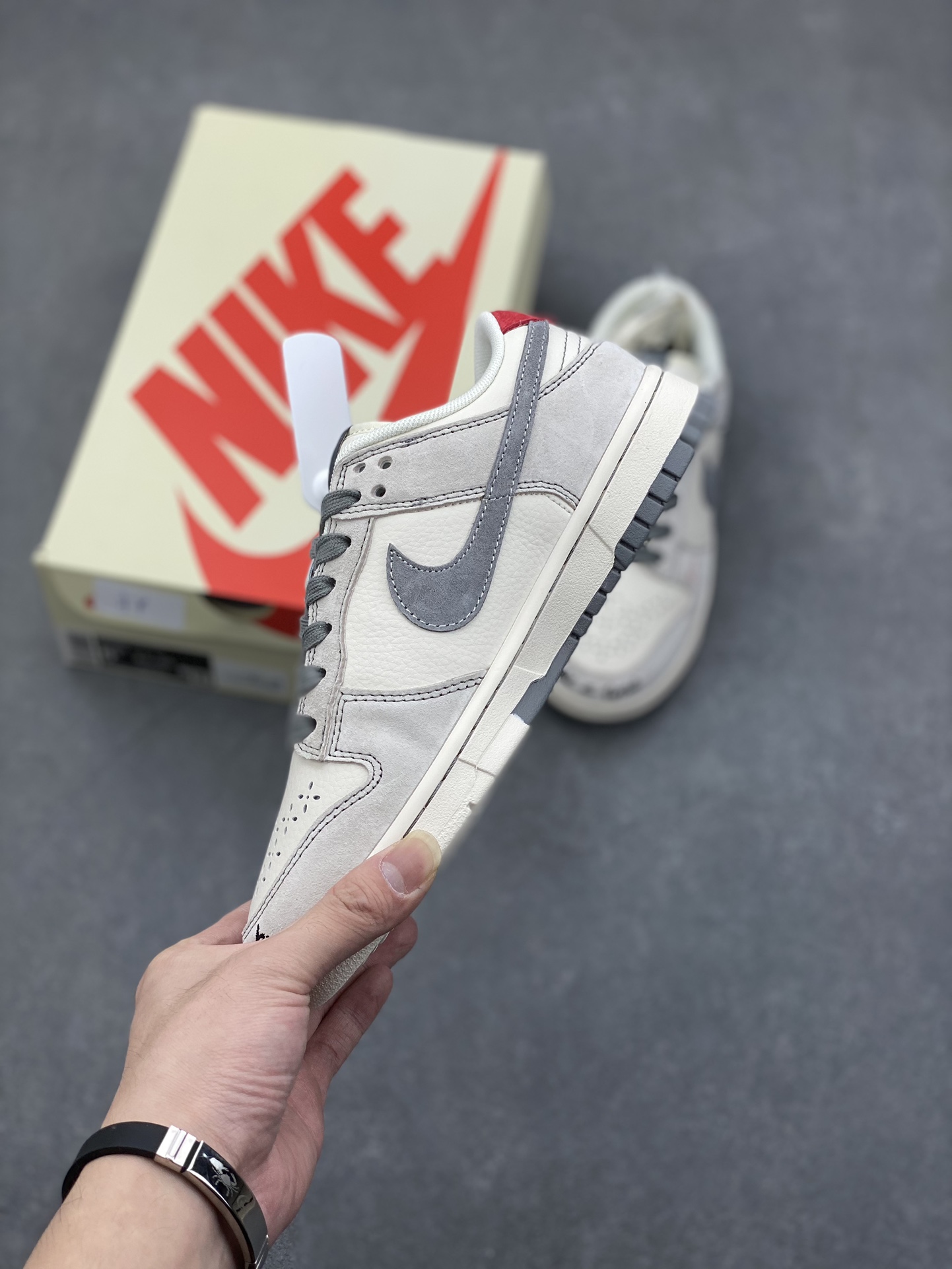 Nike SB Dunk Low Grey Red