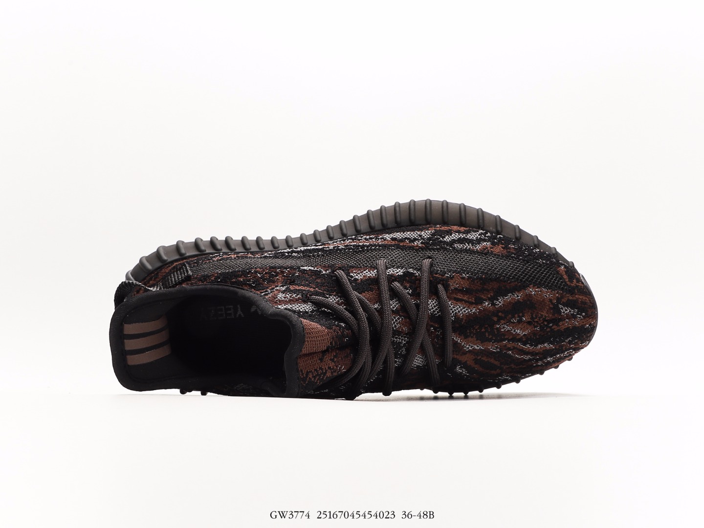 Adidas Yeezy Boost 350 V2 Sneakers Black/Brown