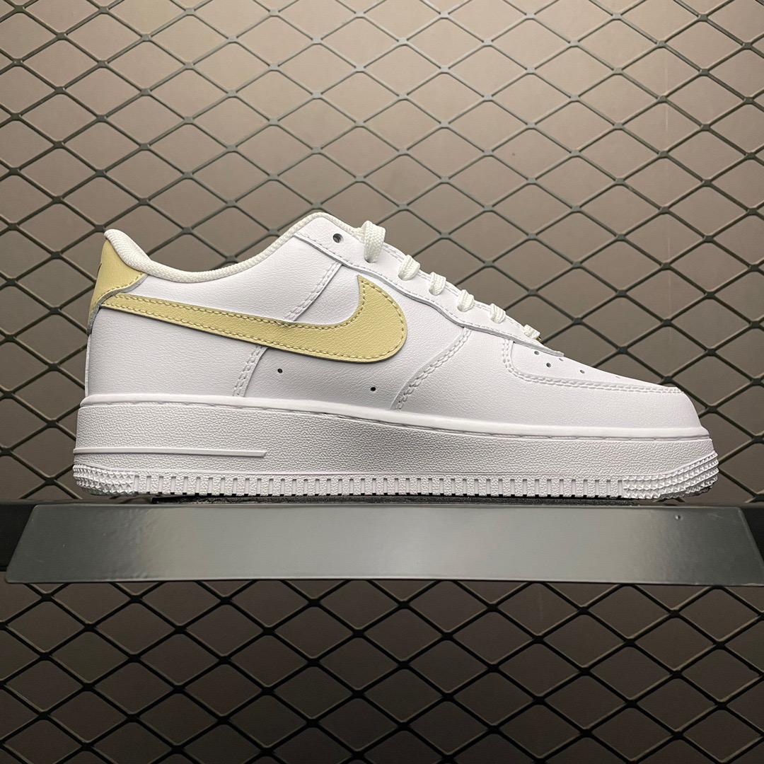 Nike Air Force 1 Low White Gold