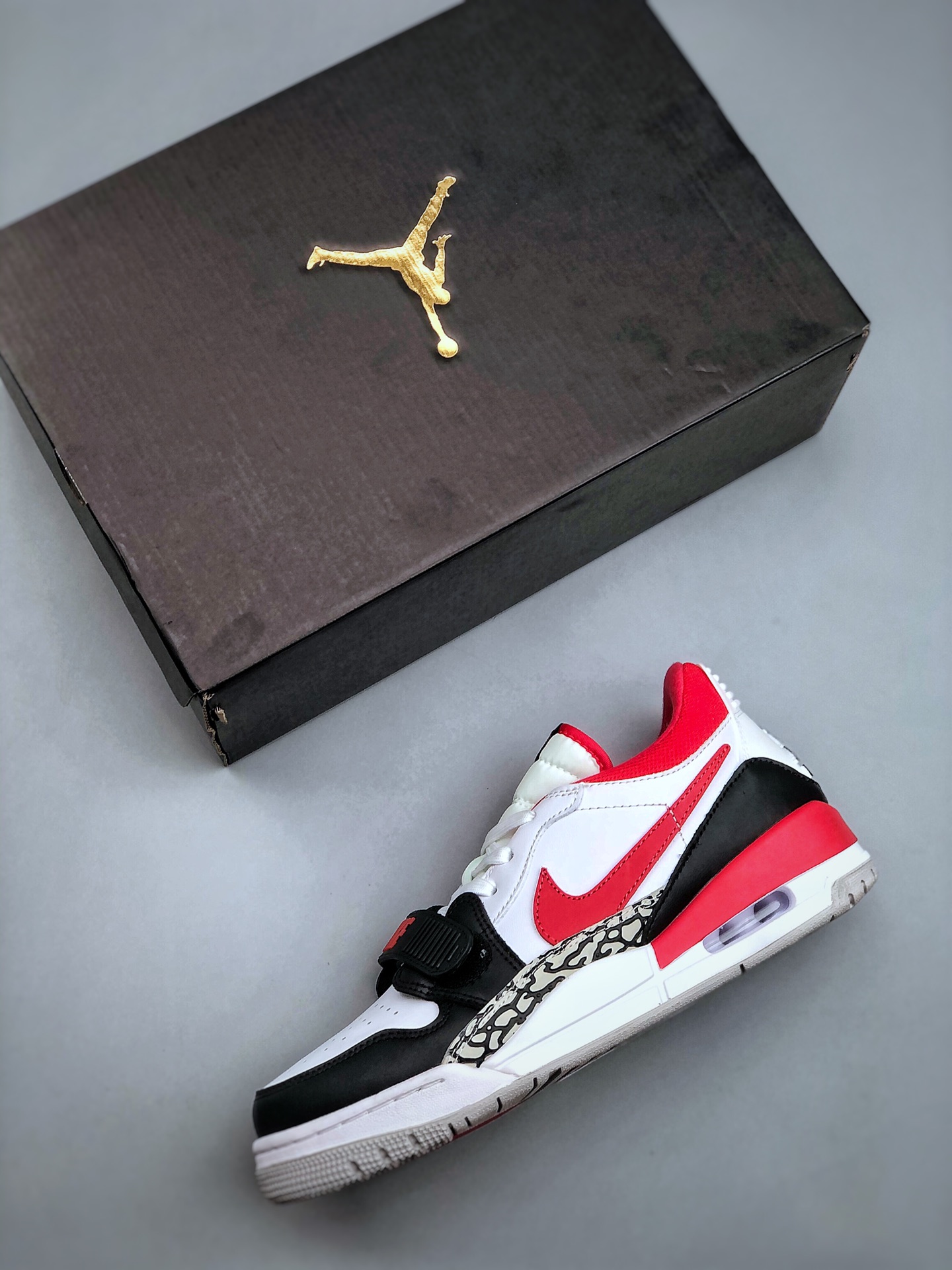 Jordan Legacy 312 Low Sneakers Black White Red