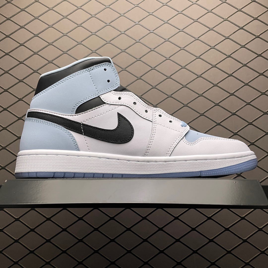 Jordan Air Jordan 1 Mid Sneakers White Blue