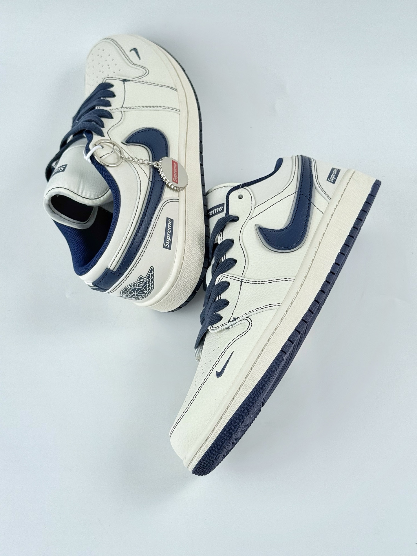 Jordan 1 Retro Low x Supreme Sneakers White/Navy