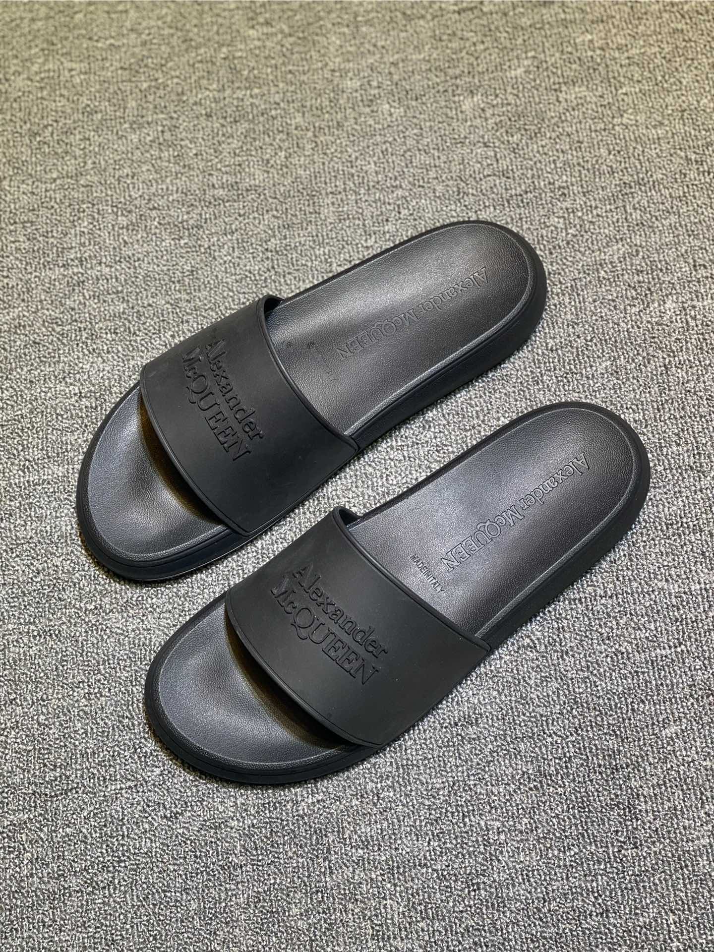 Alexander McQueen Logo Slide Sandals Black