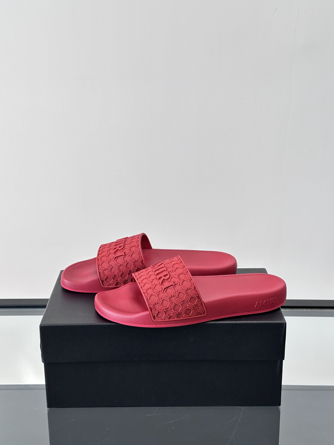 Amiri Embossed Logo Slide Sandals Red