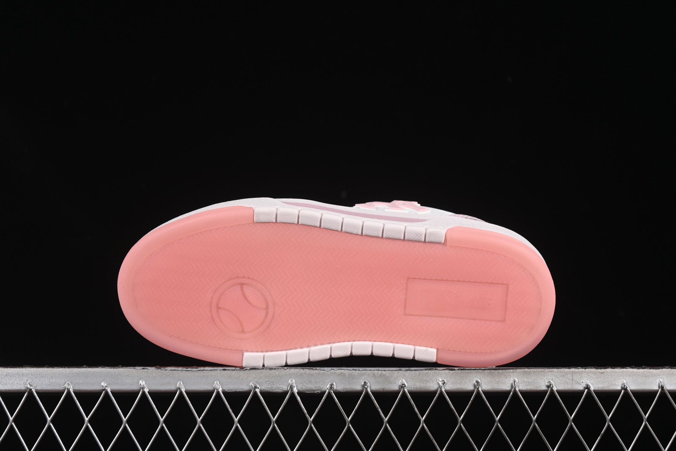 MLB NY Chunky Liner Embossed Monogram Sneakers Pink/White