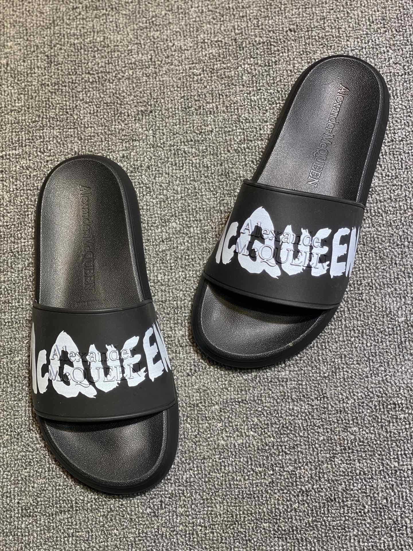 Alexander McQueen Logo Slides Black