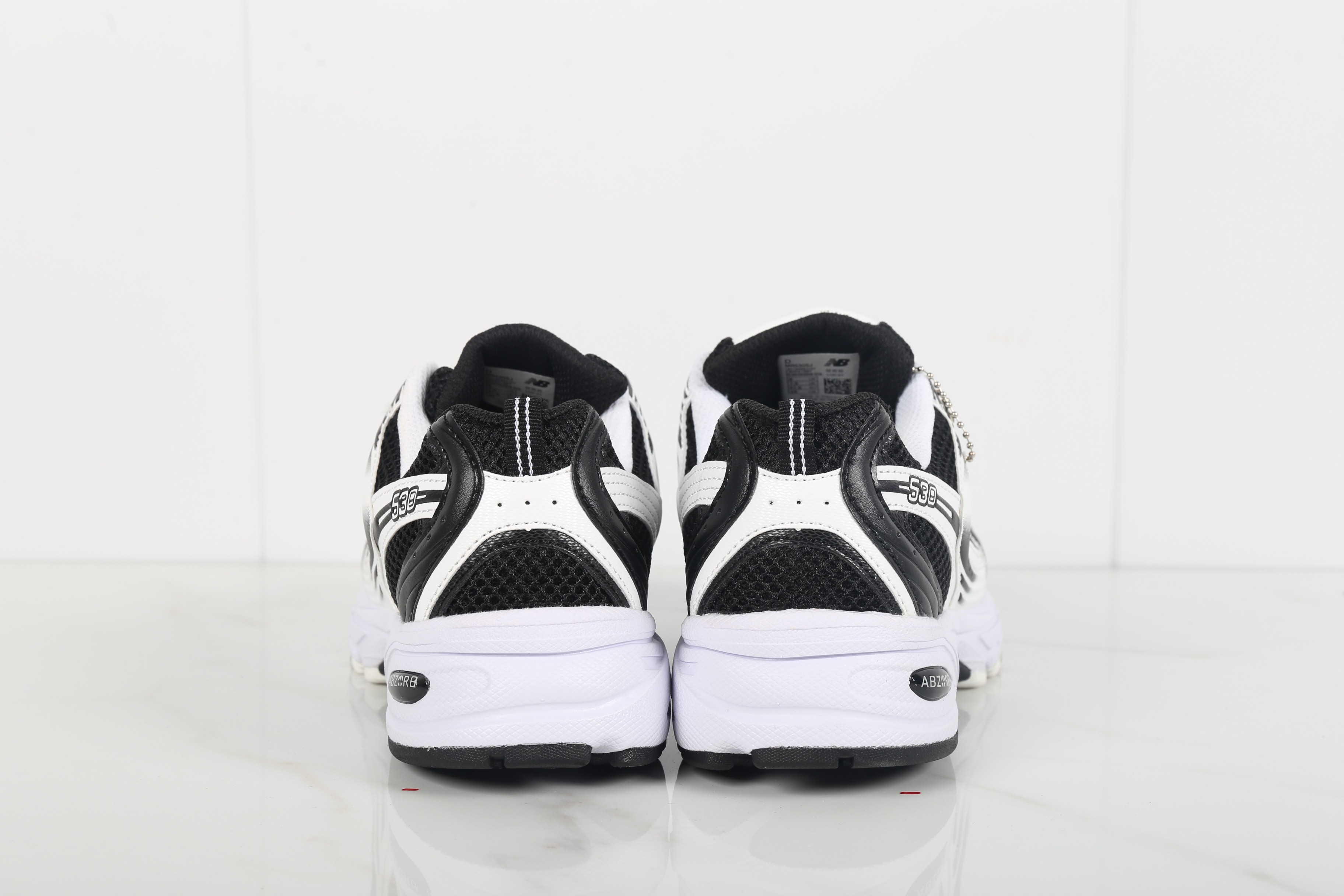 New Balance MR530 Retro Dad Sneakers Black/White