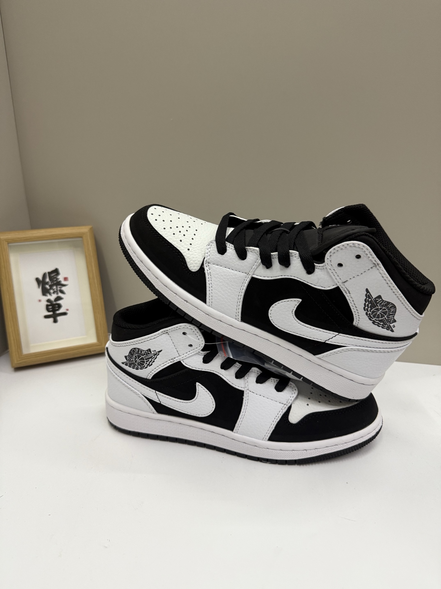 Jordan Air 1 Mid Leather Sneaker Multicolor