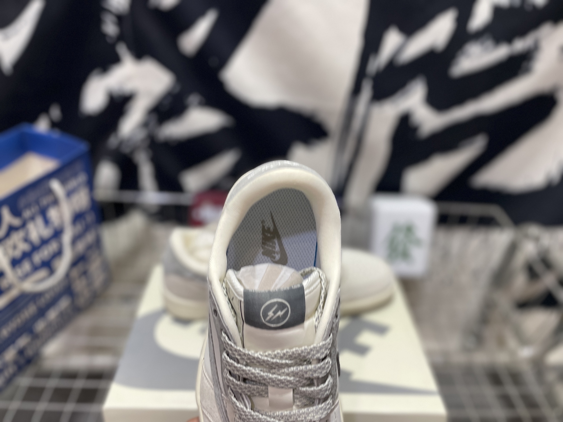 Jordan AJ1 Low TS Reverse Mocha White/Gray
