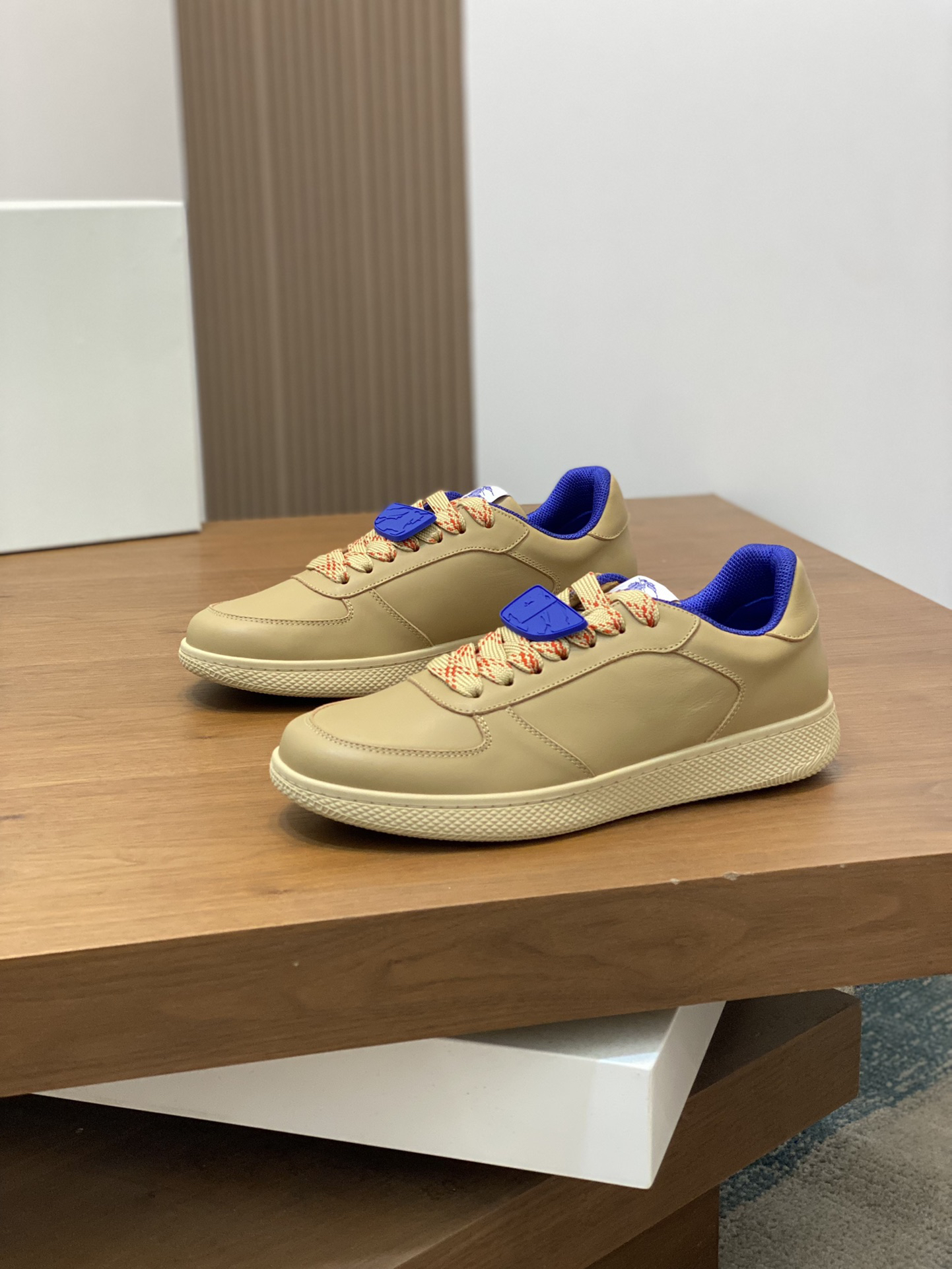 Burberry Leather Low Sneakers Khaki