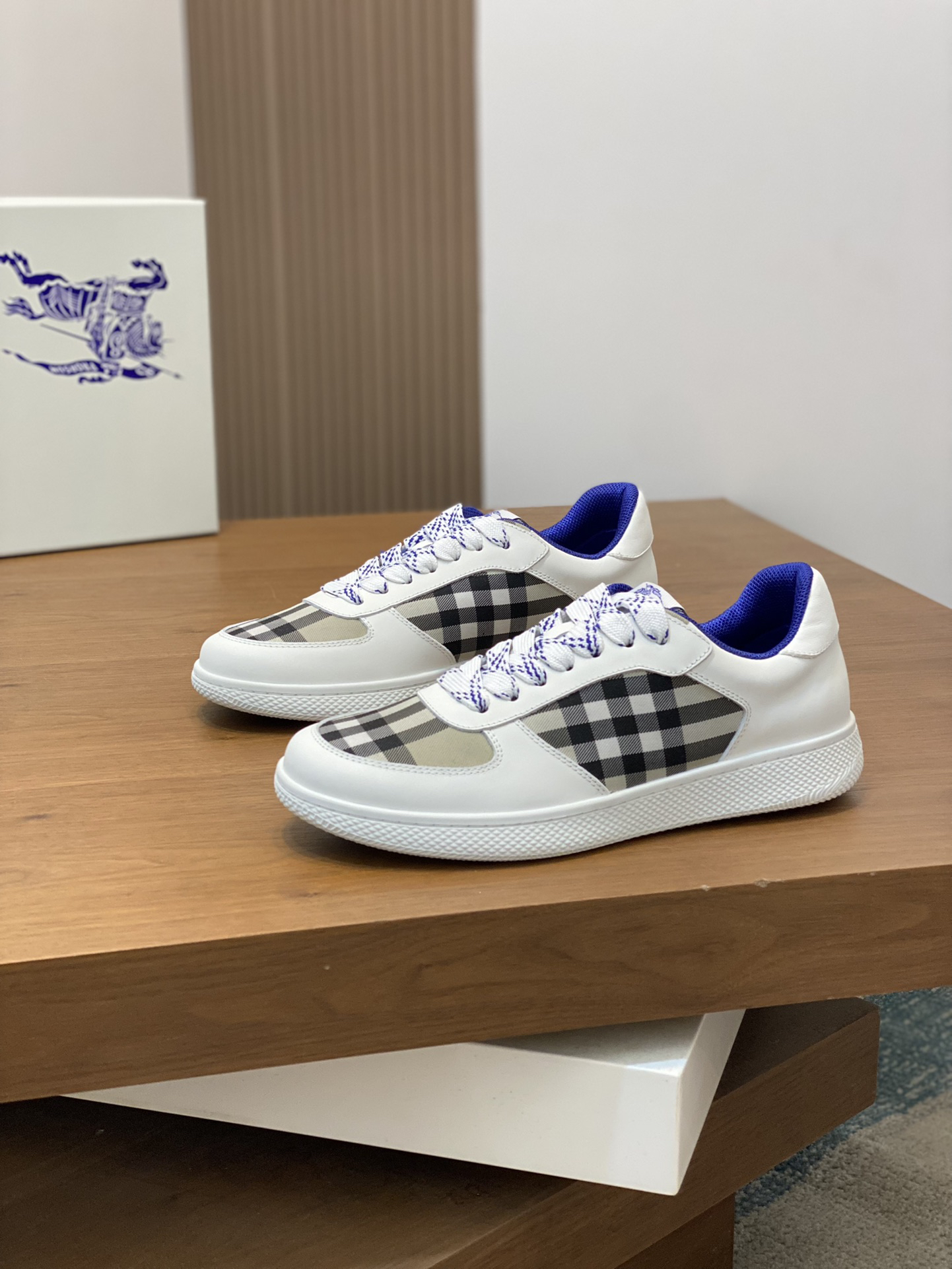 Burberry Vintage Check Sneakers White/Blue