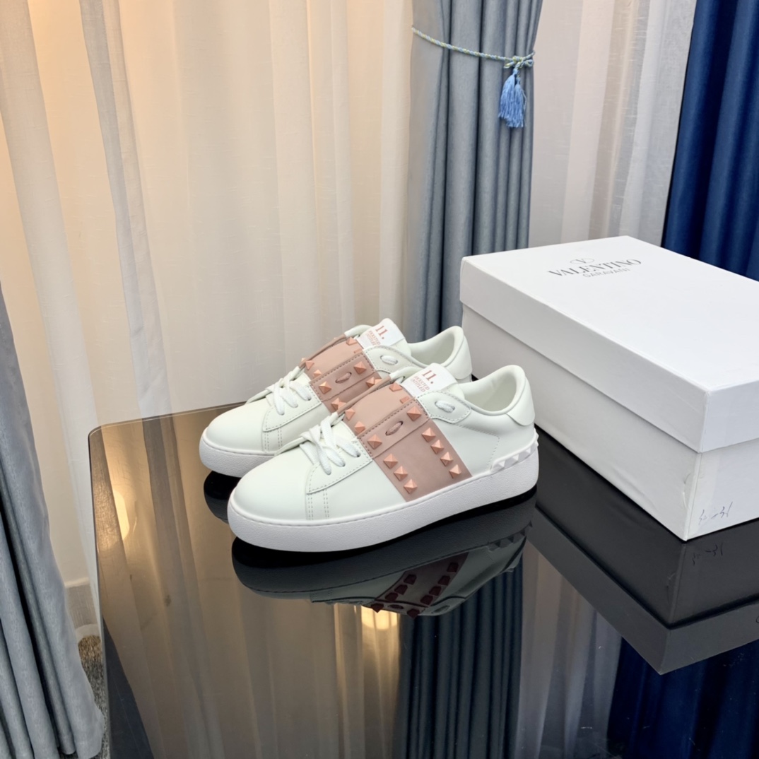 Valentino Rockstud Strap Sneakers White/Pink