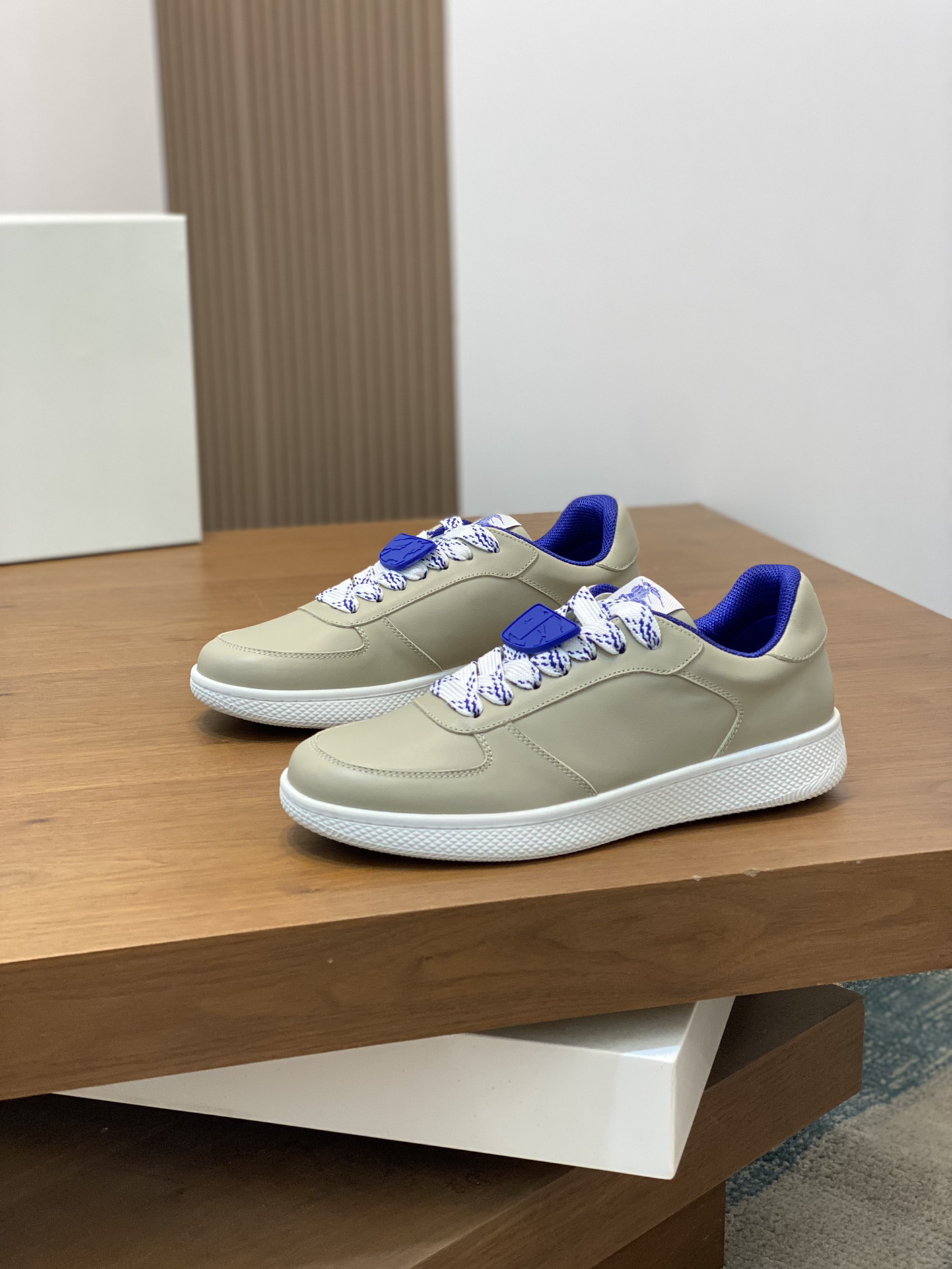 Burberry Leather Low-Top Sneakers Gray/Blue