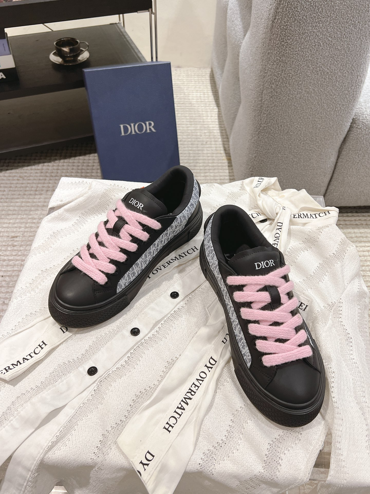 Dior B33 CD Diamond Low-Top Sneakers Black/Grey/Pink